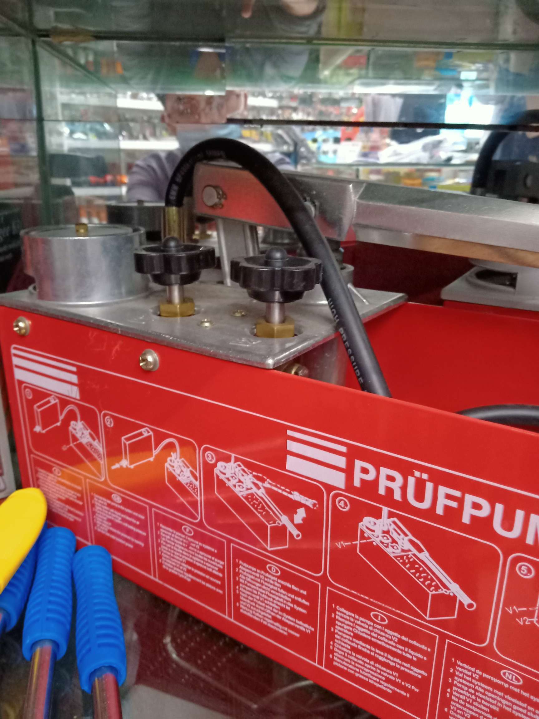 Pressure testing pump details Picture