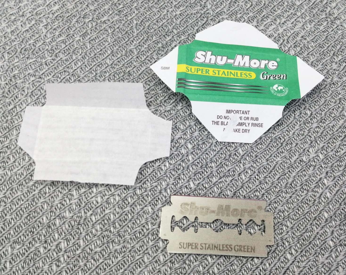 Razor blades, shaving blades, carbon steel and stainless steel blades, double-sided blades, extremely sharp. Shu-More Double-sided razor blades Specification image