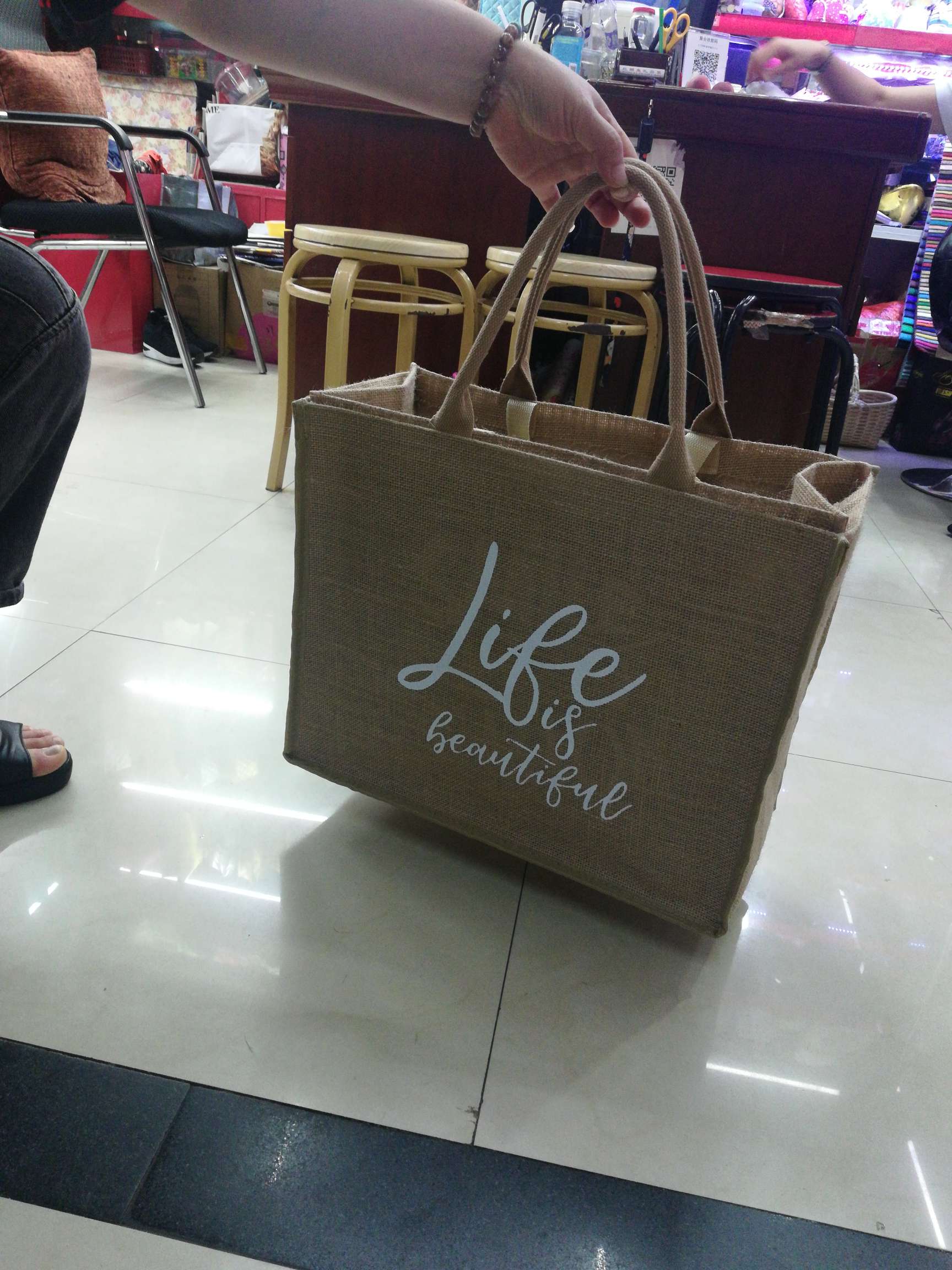 Jute Bag, Waterproof Layer, Solid Hand, Overall Beautiful Grade Application Scenario