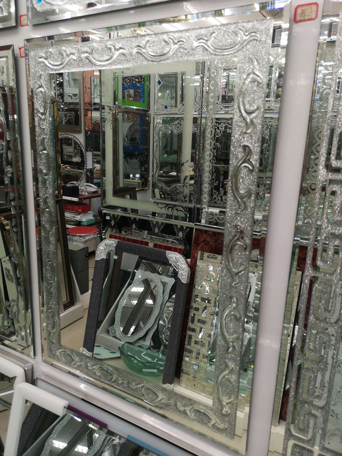 浴室镜，美容镜细节图