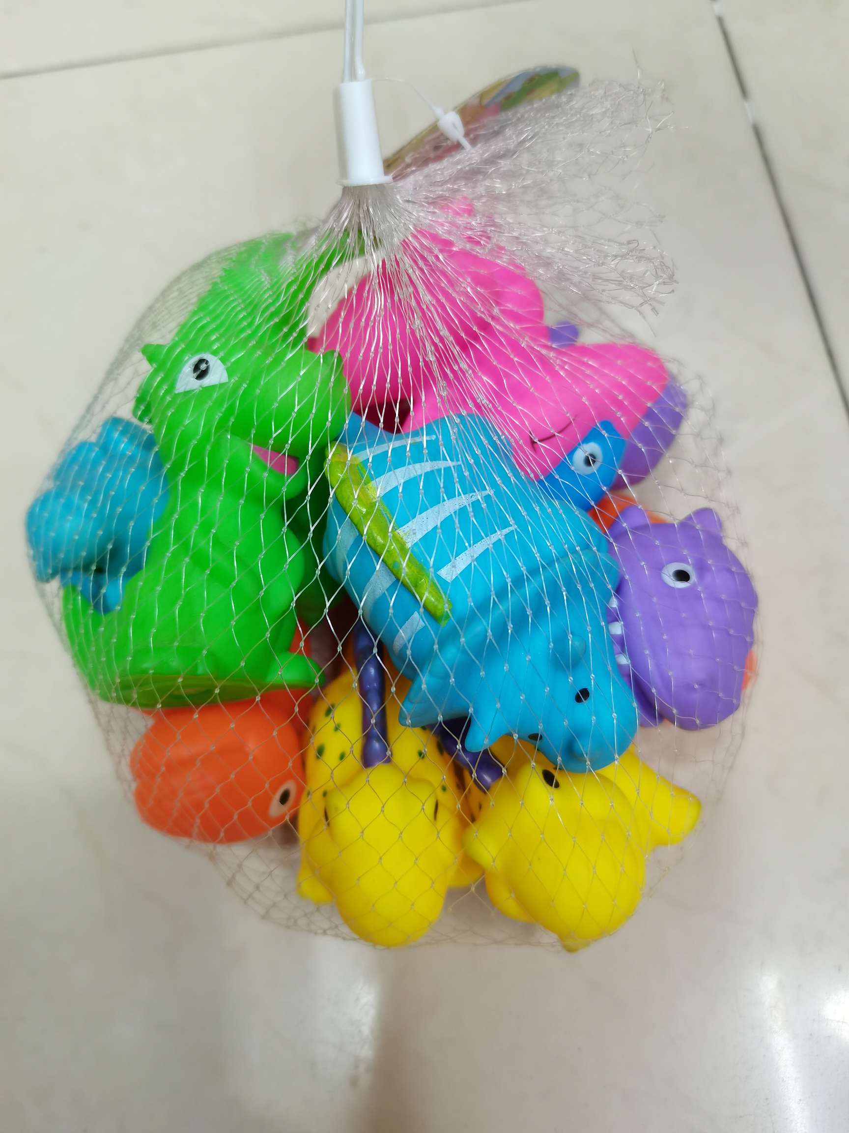 恐龙造型婴幼儿戏水玩具产品图