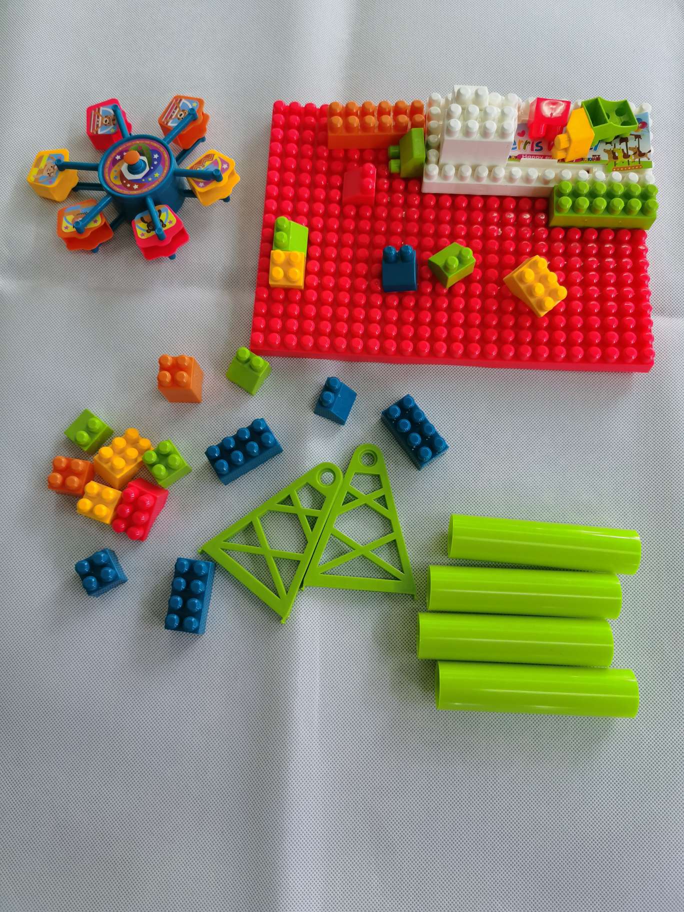Children's educational building block toys, little building block craftsmen details Picture