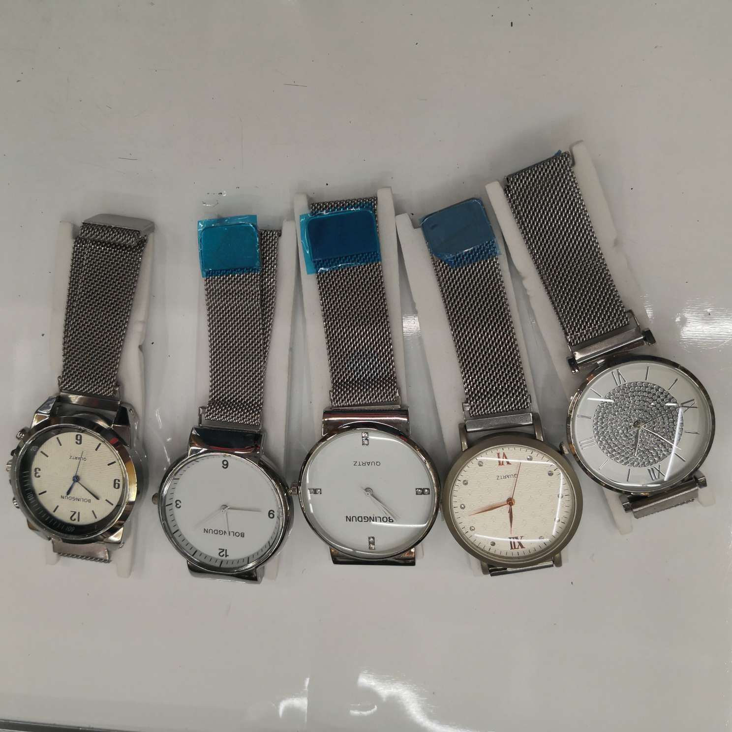 男式新款吸铁表带2020爆款图