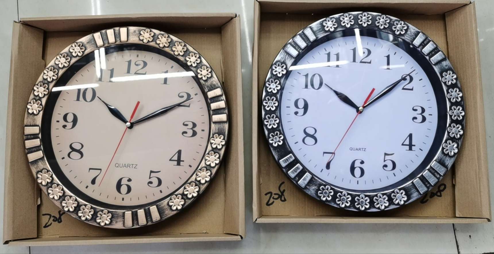 Simple and antique-style wall clock craftsmanship Application Scenario