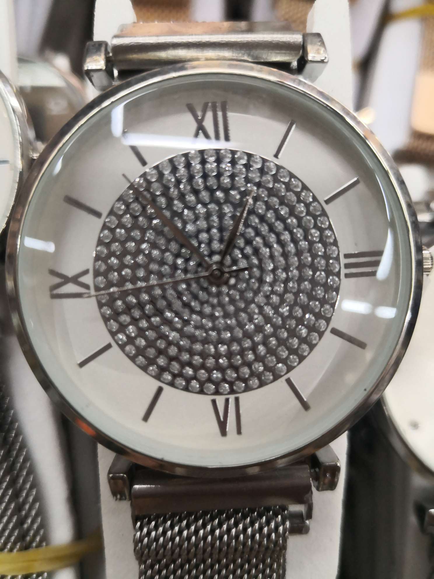 男式新款吸铁表带2020爆款产品图