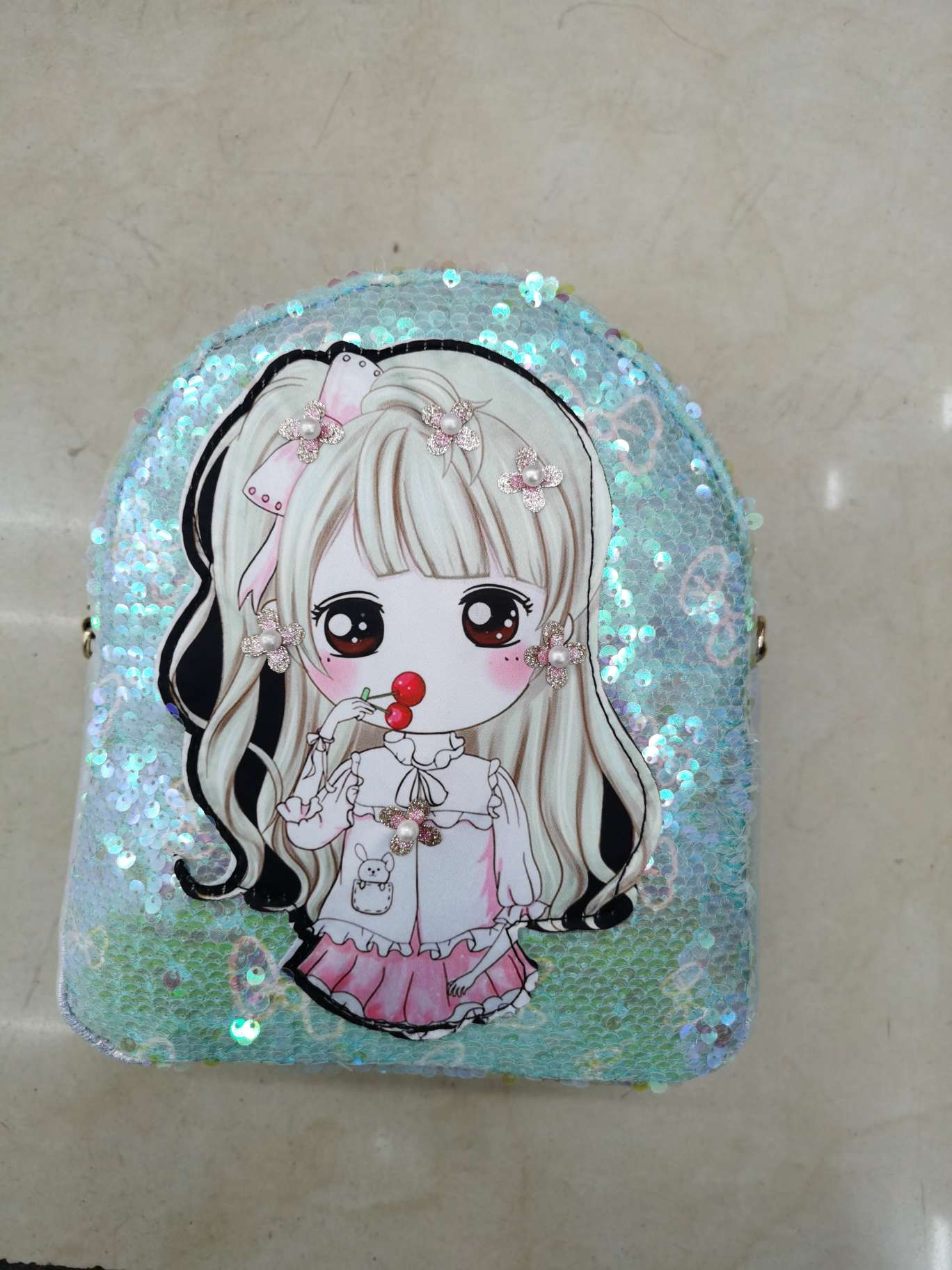 绿色可爱，大容量儿童防水双肩包