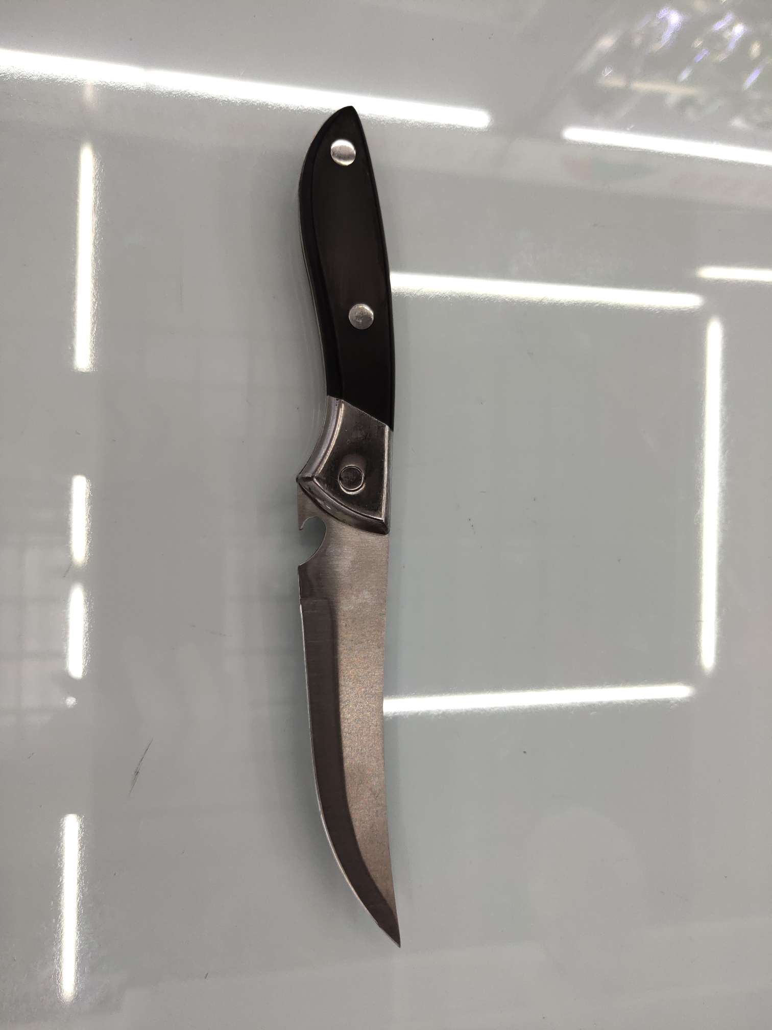 操作指南
1、刀具的正确使用非常重要，合理的使用及适当的保养能使刀具长久保持锋利，给您带来更多生活乐趣。
2、使用时应产品图