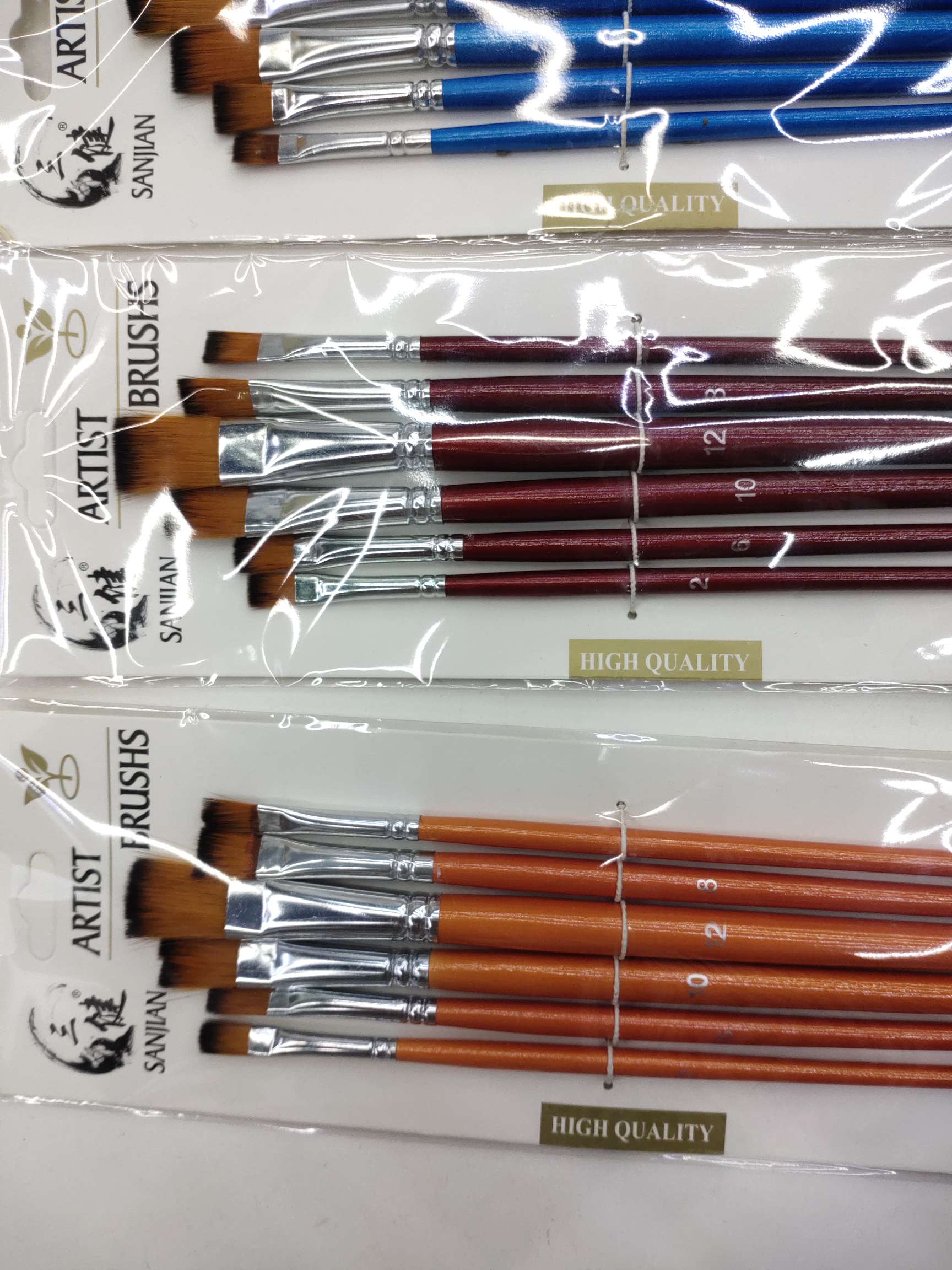 6 high-quality double-numbered nylon brushes (red, blue, pink and yellow) Item Picture