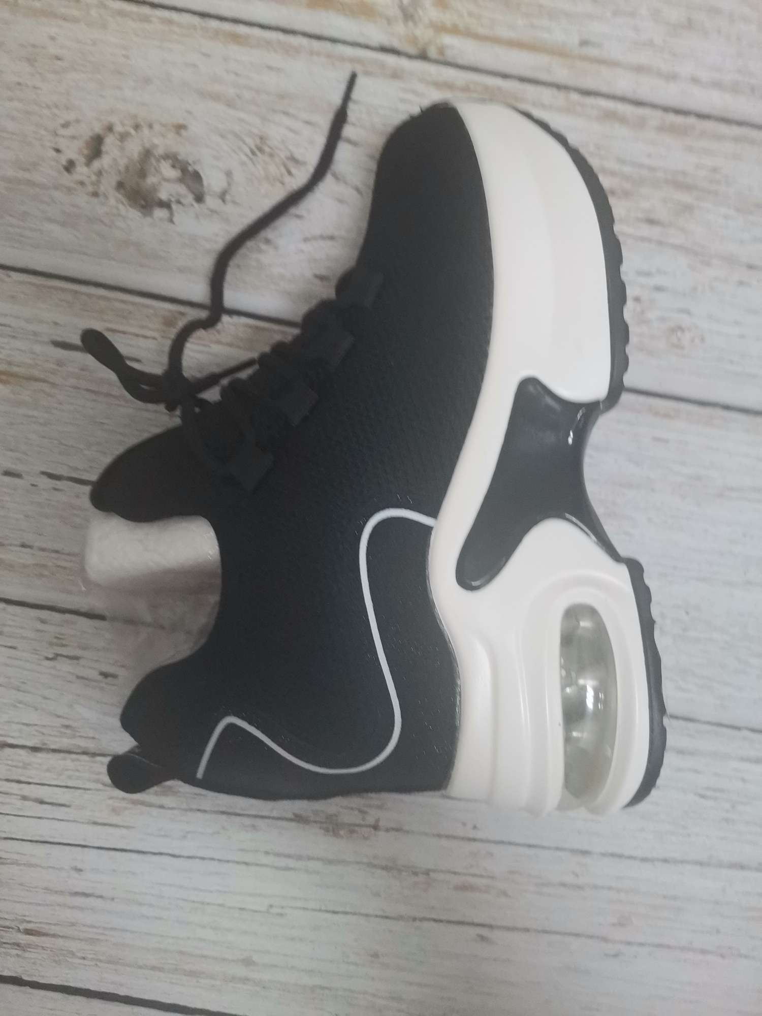 新款网鞋跑步鞋女士皮面春季透气休闲鞋子