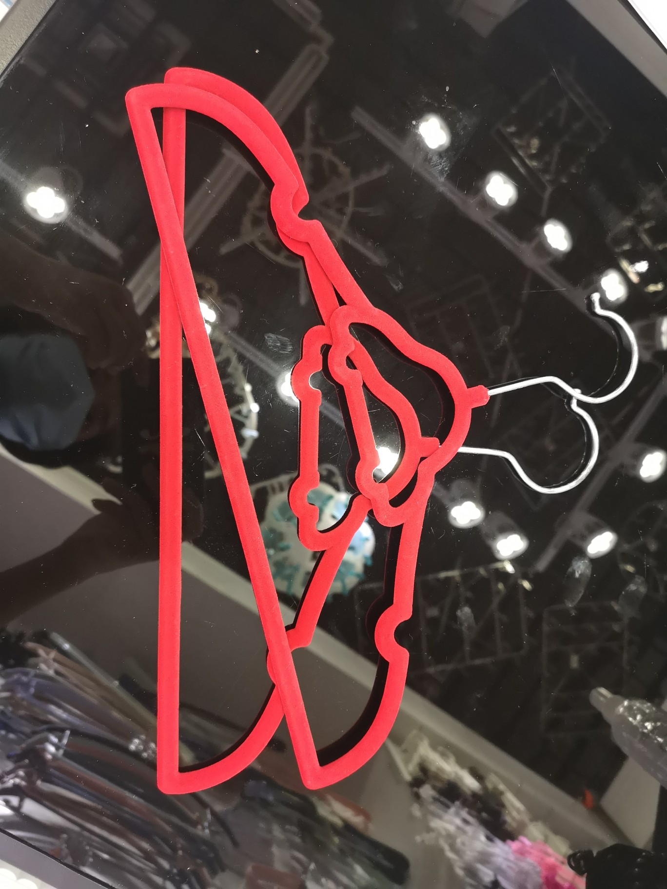 家用衣架红色衣架衣架塑料宽图