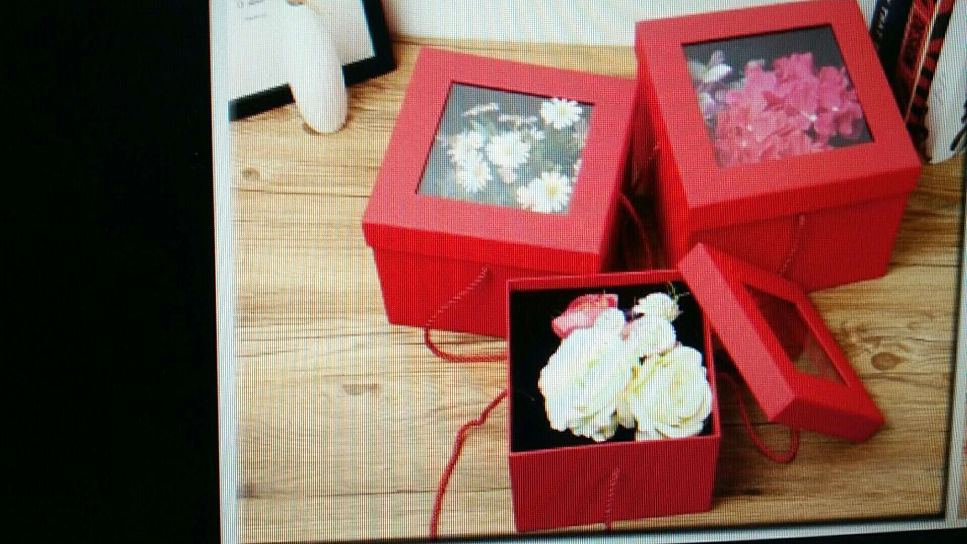 Factory Direct Window Gift Box details Picture