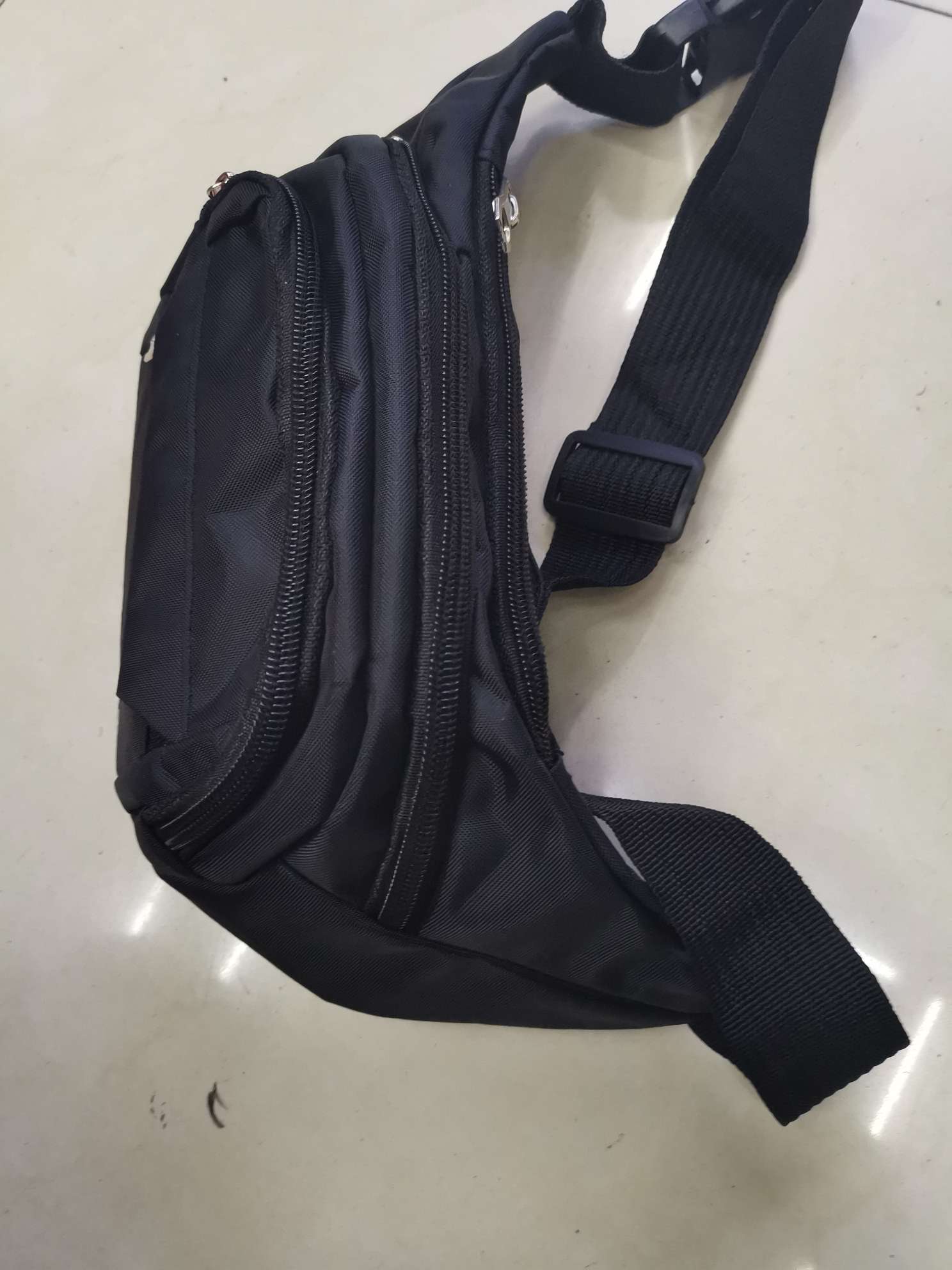 休闲腰包细节图