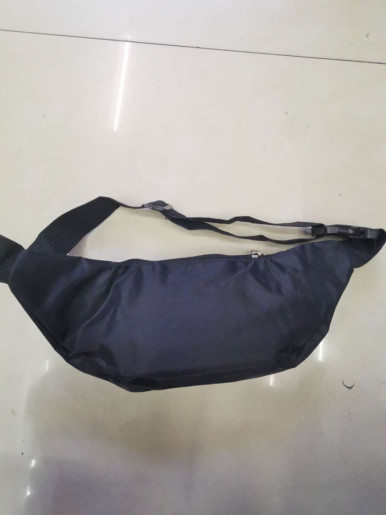 休闲腰包产品图