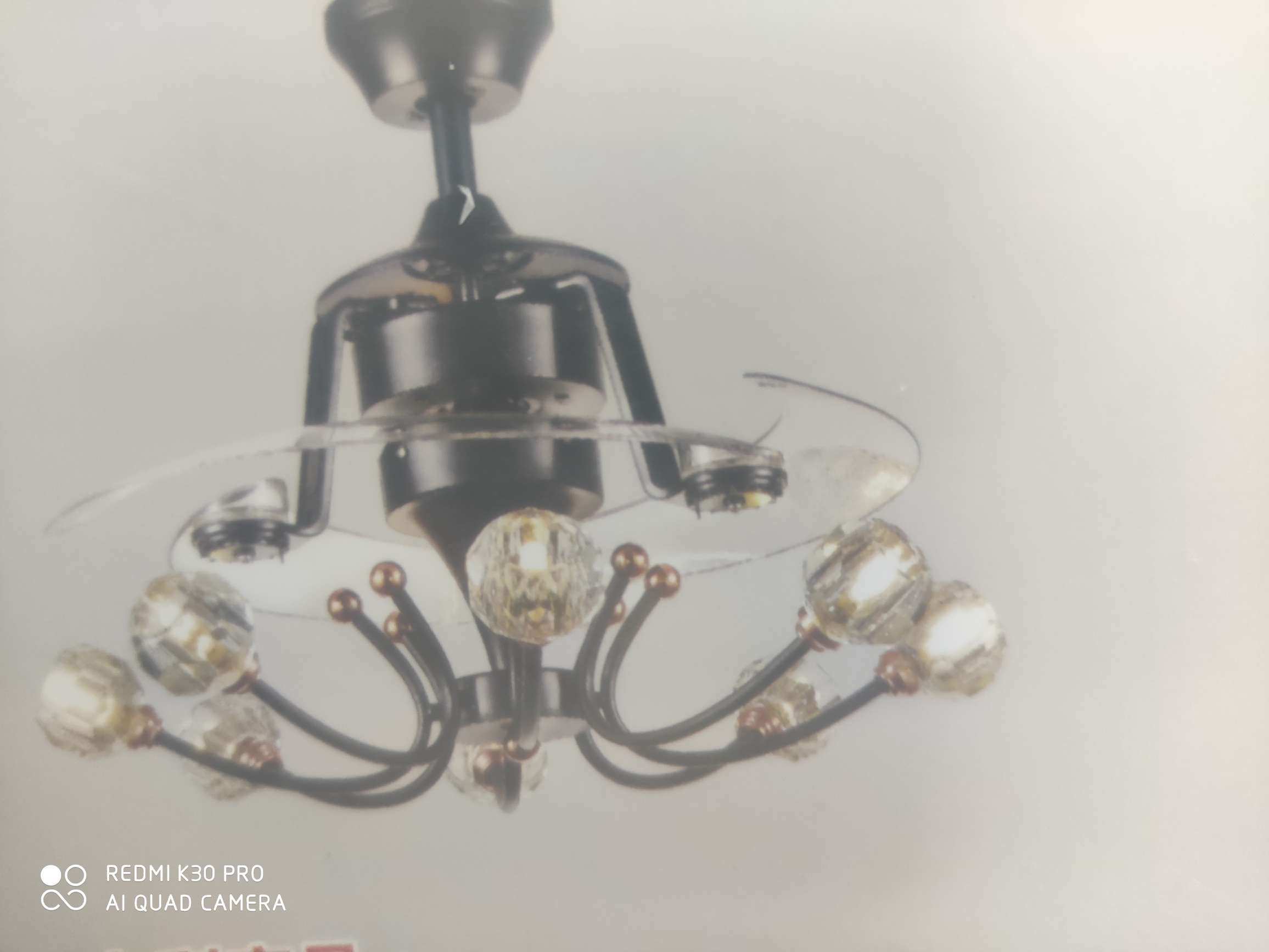 The L8898 model of Wind Light fan lamp is directly dispatched by the manufacturer. Specification image
