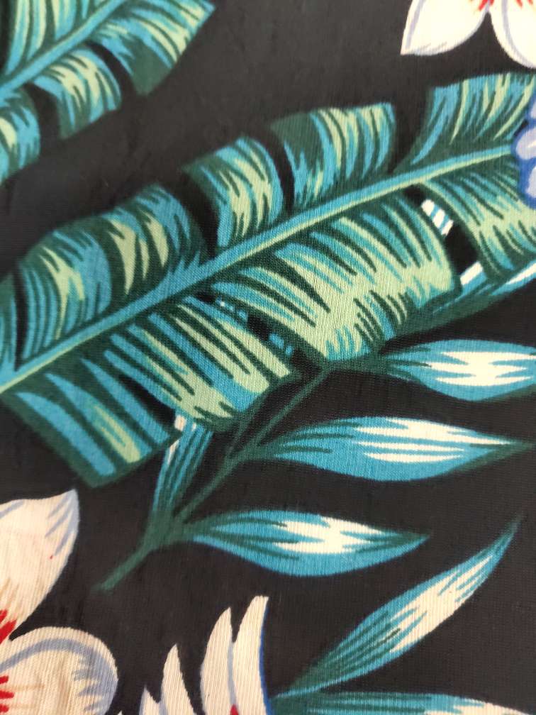 People's silk-screened printed fabric, colorful patterned clothing and accessory fabric details Picture