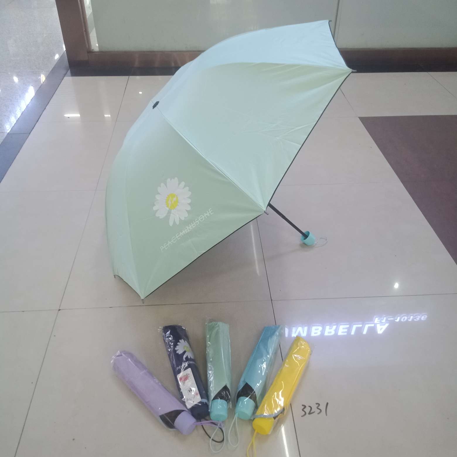 三折黑胶伞新款小雏菊少女专用细节图