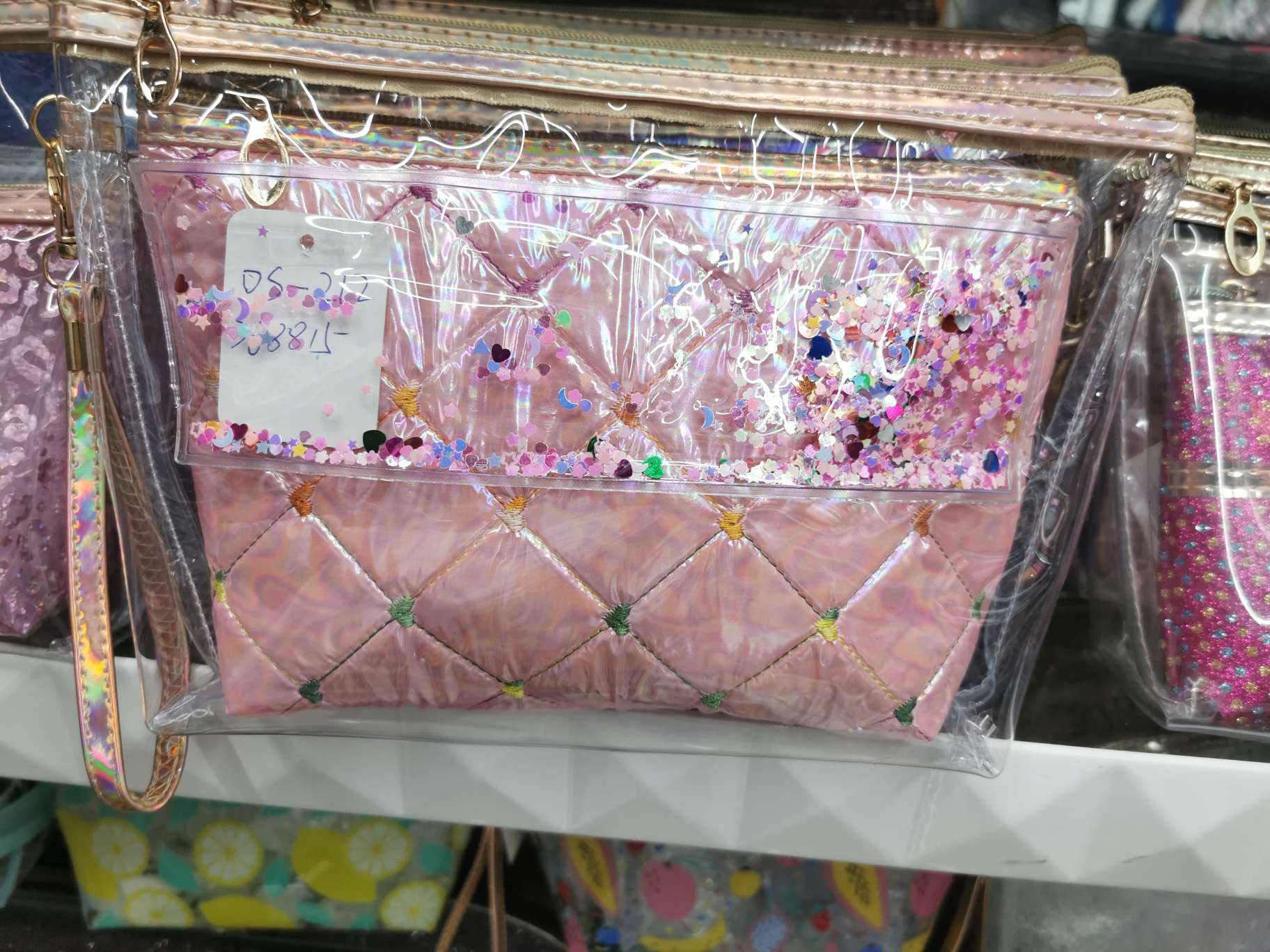 Cosmetic bag thumbnail