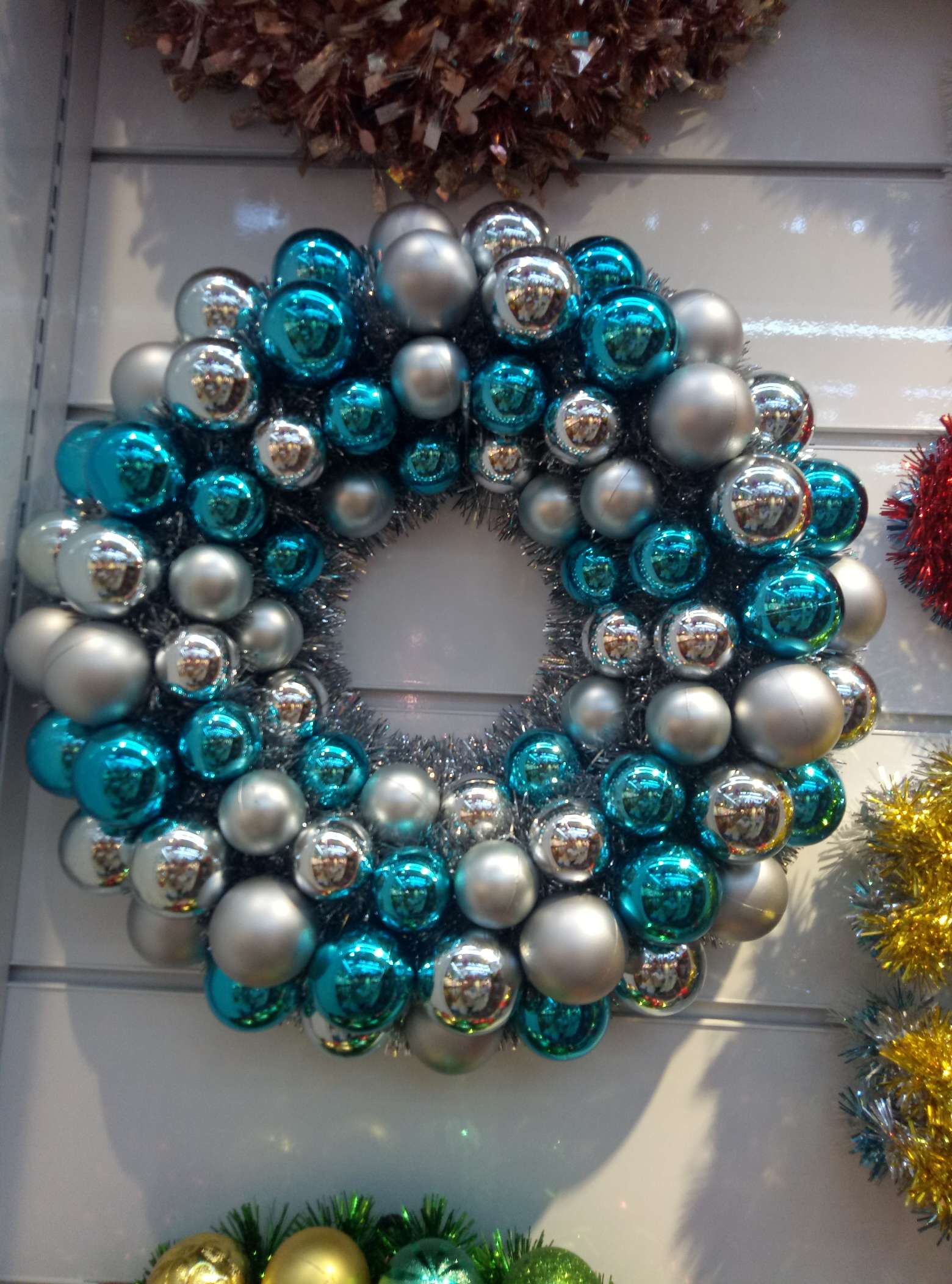 Factory direct sales of Christmas pendants and wreaths Specification image
