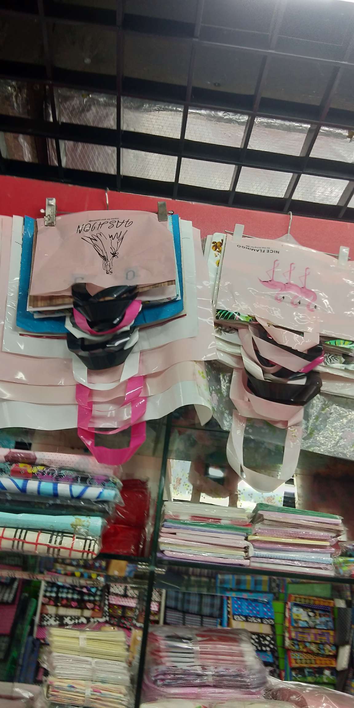 Plastic high and low pressure handbags