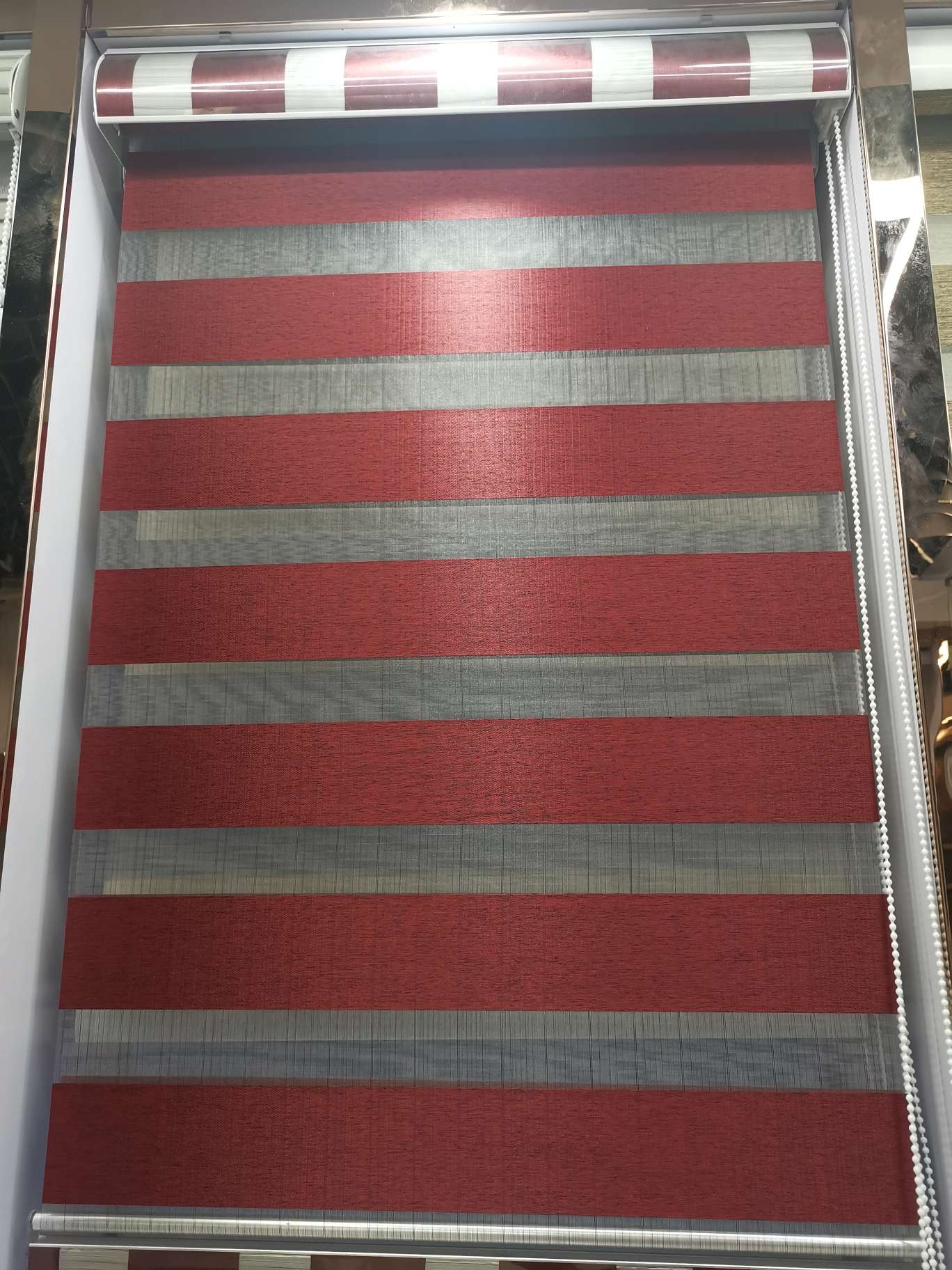 Soft gauze roller blinds