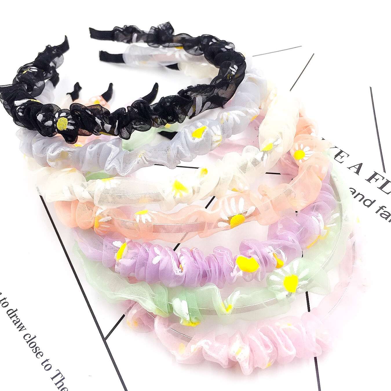 Korean-style Eugene gauze headbands and hairbands are popular hair accessories details Picture