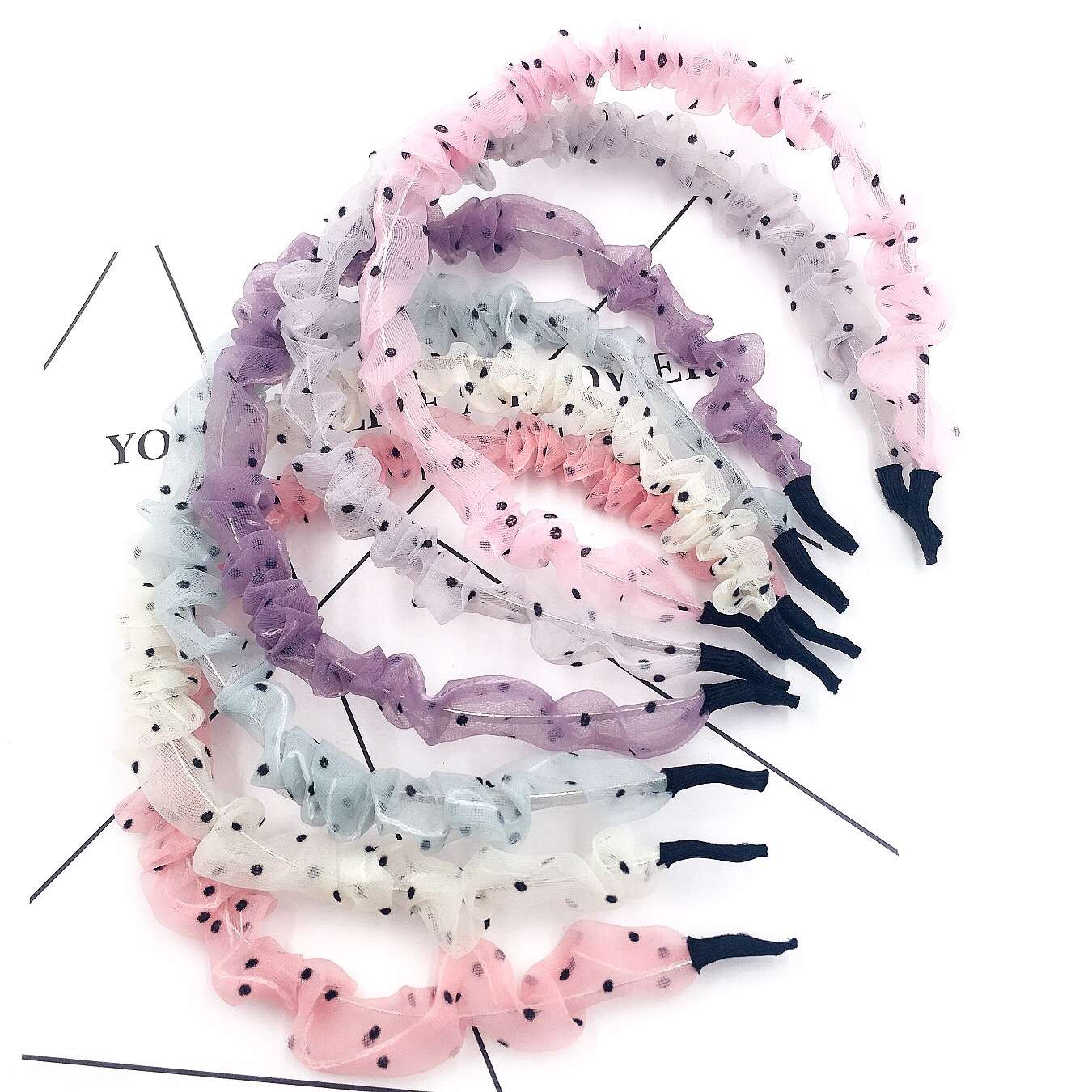 Korean-style Eugene gauze headbands and hairbands are popular hair accessories Item Picture