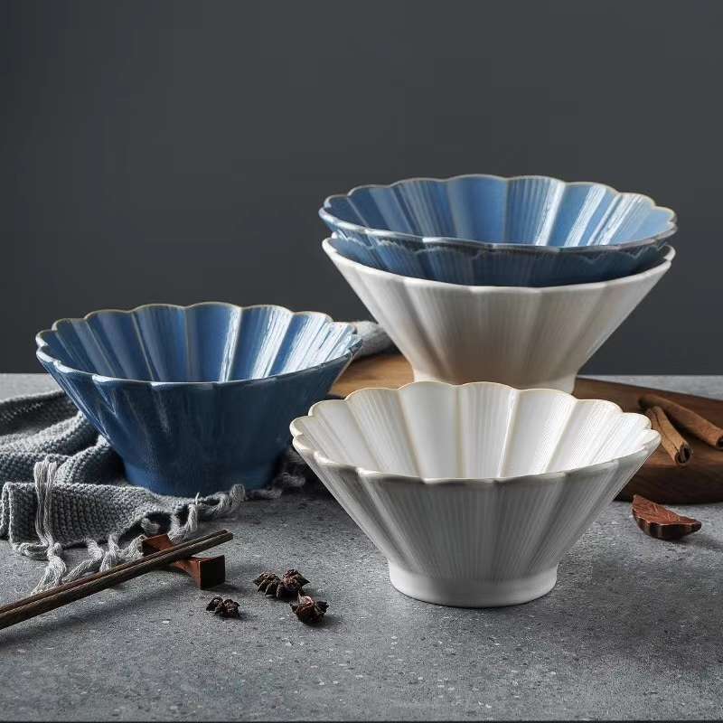 "Japanese, Korean and Nordic style ceramic Binyao.