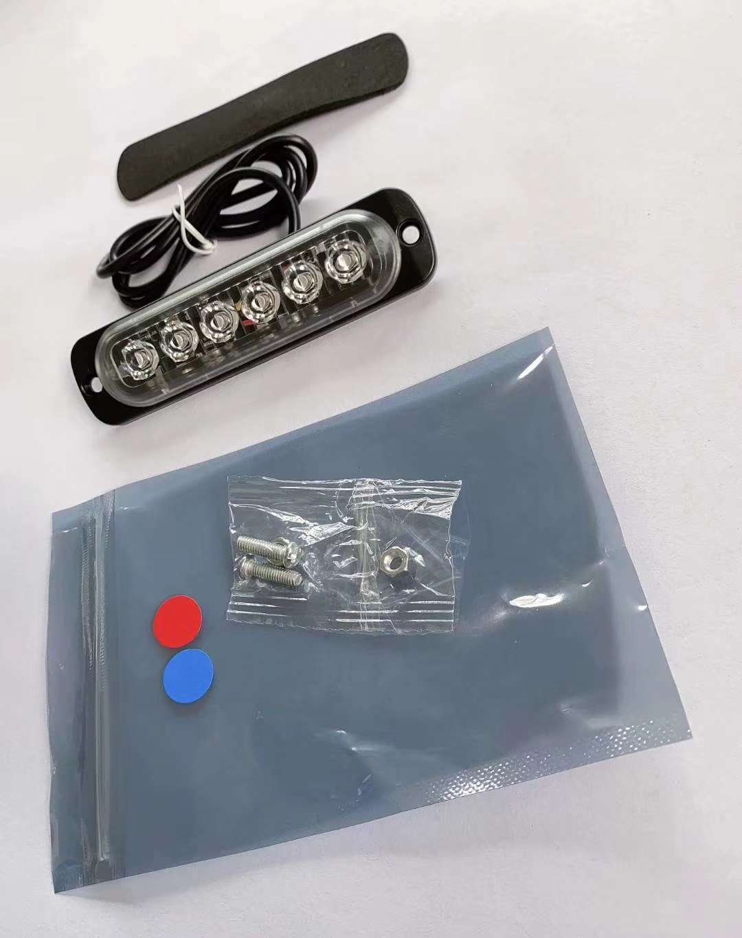 DC-12-24v汽车LED4-6-12警示灯，产品图
