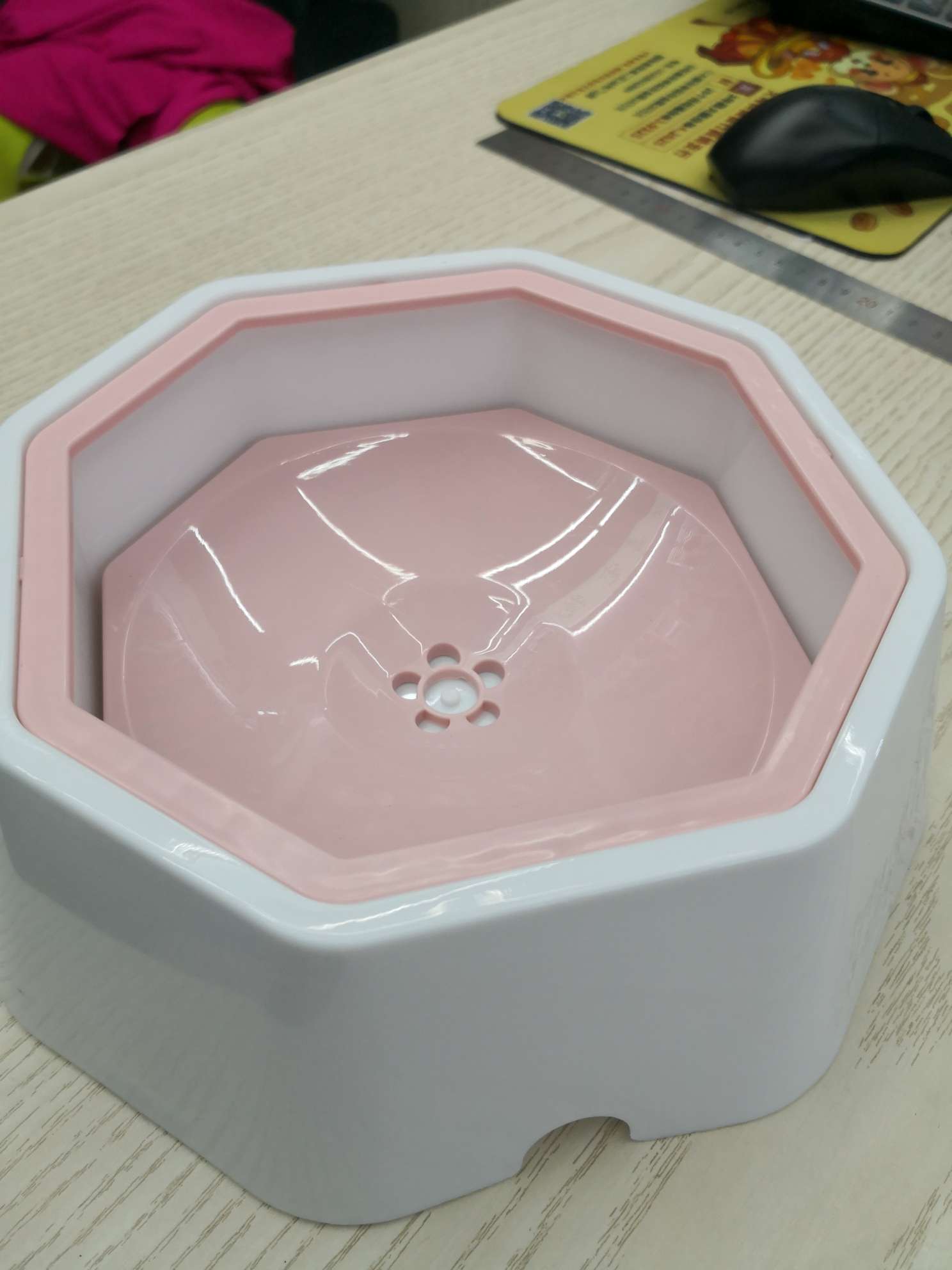 宠物饮水用品漂浮碗，不湿胡须，有粉色、蓝色(产品尺寸23*23*8cm，装箱数48pcs，箱规70*47*65cm)细节图
