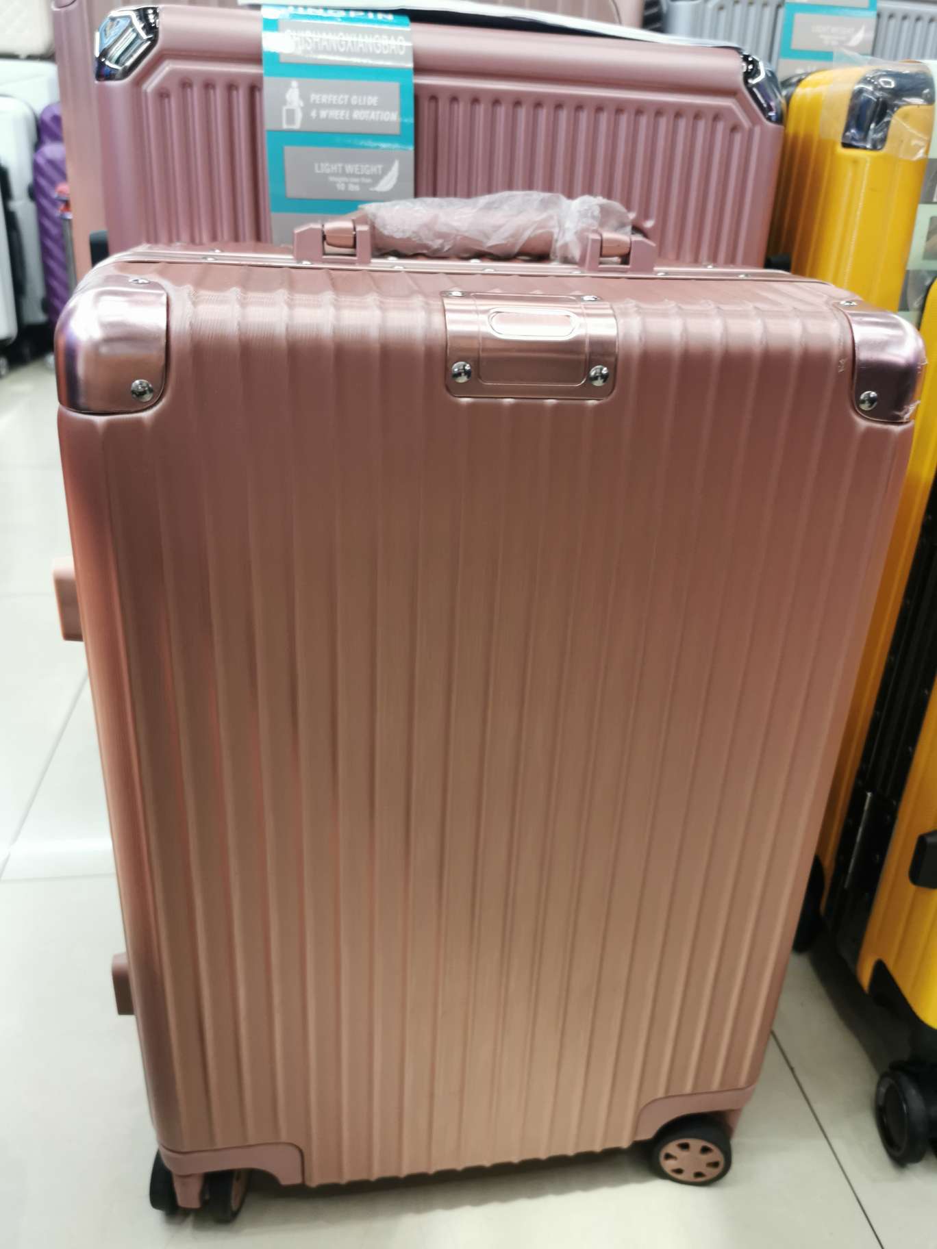 旅行箱行李箱铝框拉杆箱万向轮20女男学生24密码皮箱子28寸产品图