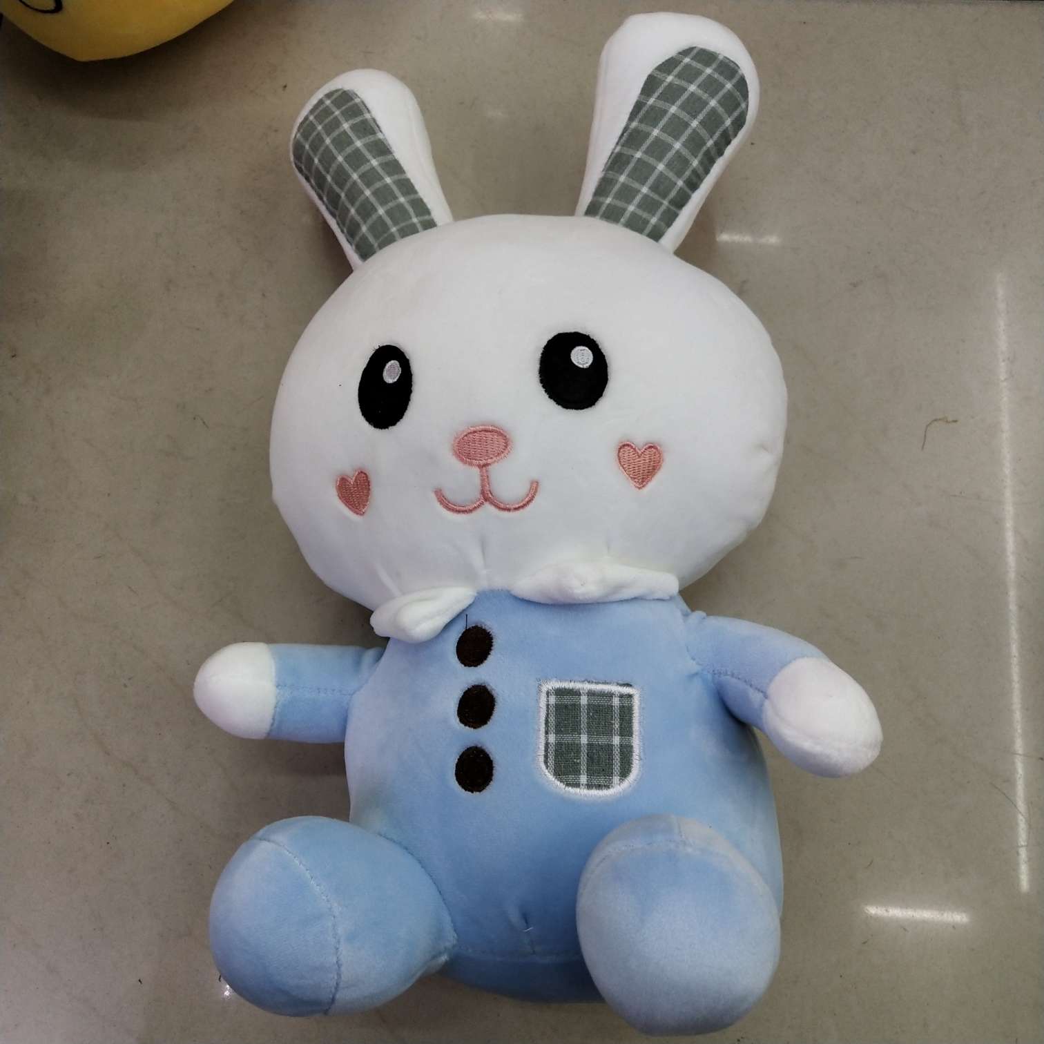 兔子毛绒玩具