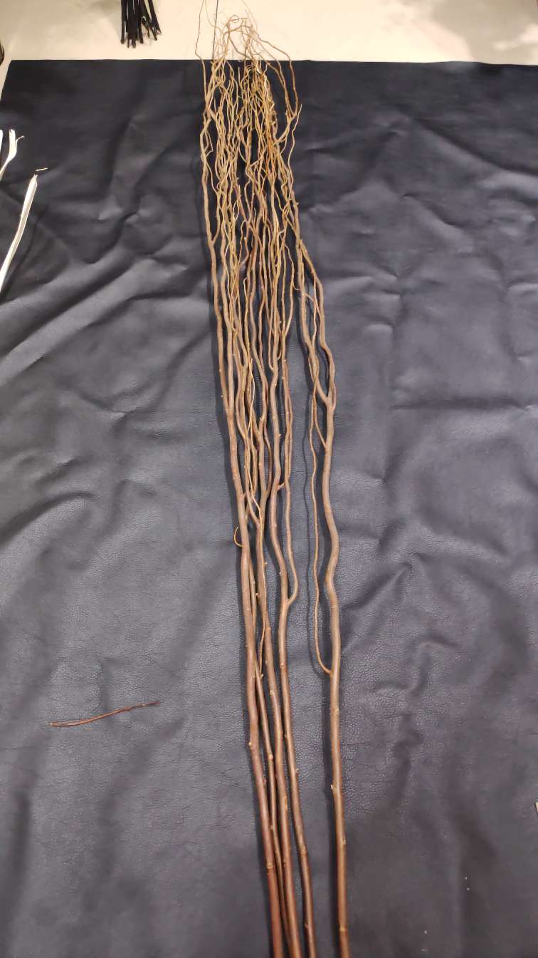 Dried flower simulation flowers, reeds, pinecones, Christmas flowers, dragon trees, willow branches, vine balls, floor-standing decorative handicrafts, vase accessories, dried flower accessories, tree bark, thatch, rabbit tail grass, dog tail grass Specification image