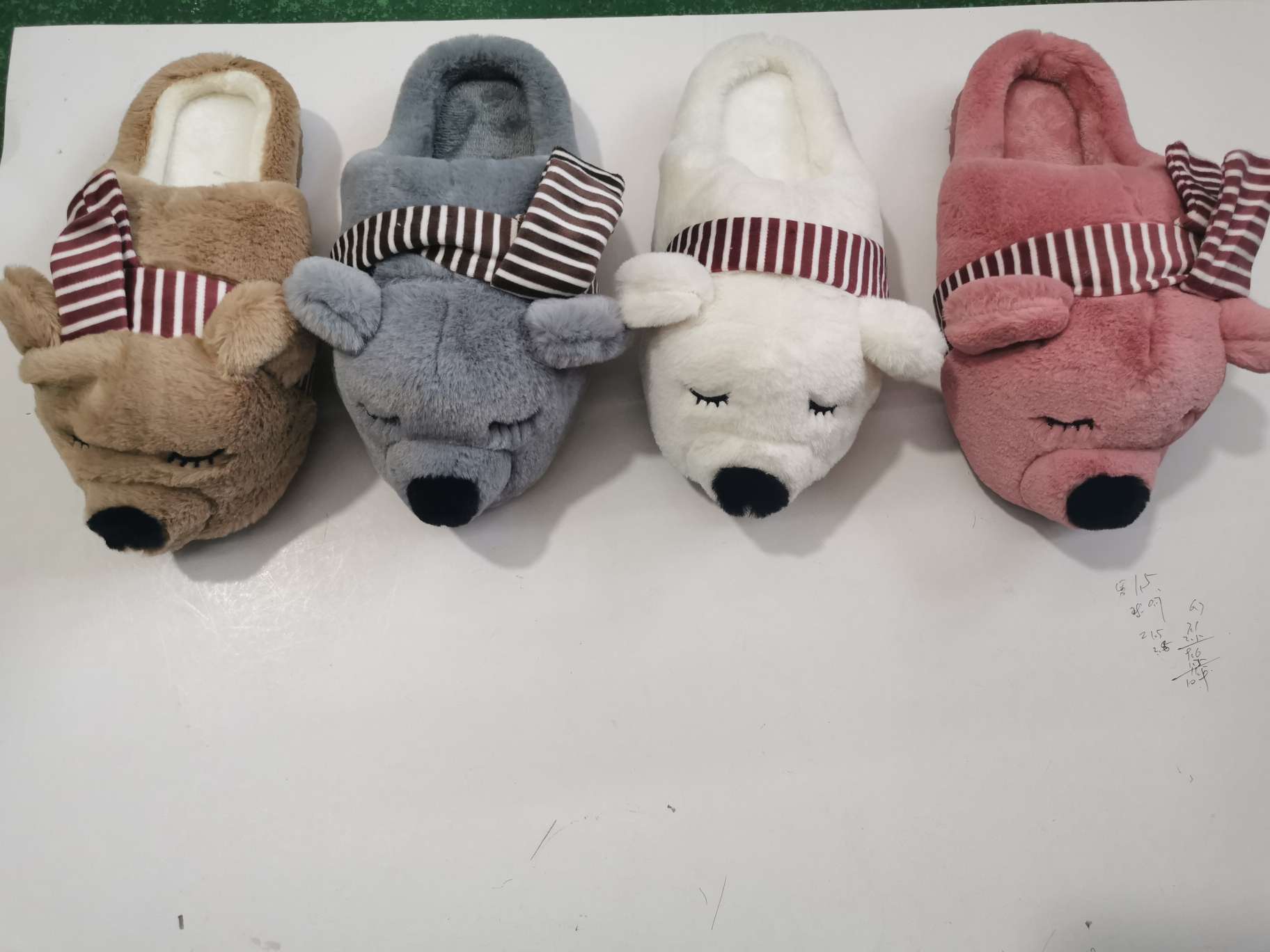 2020 new style slippers undefined