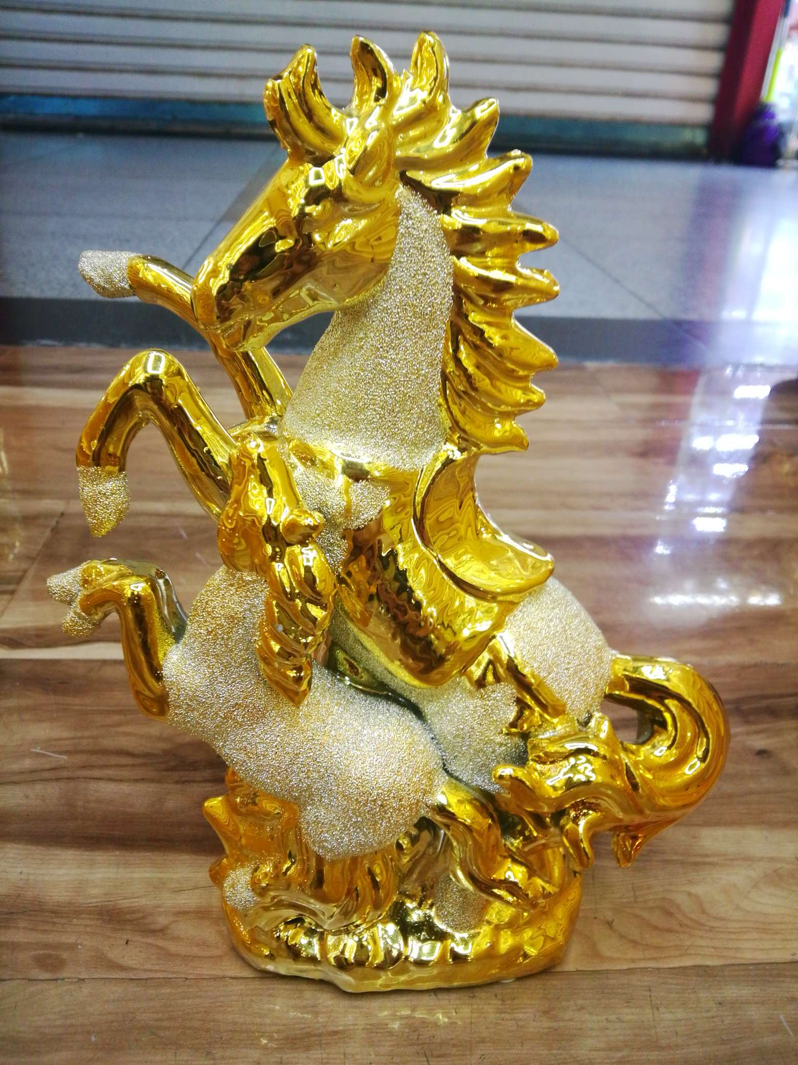 宝仙工艺品陶瓷摆件马厂家直销陶瓷工艺品