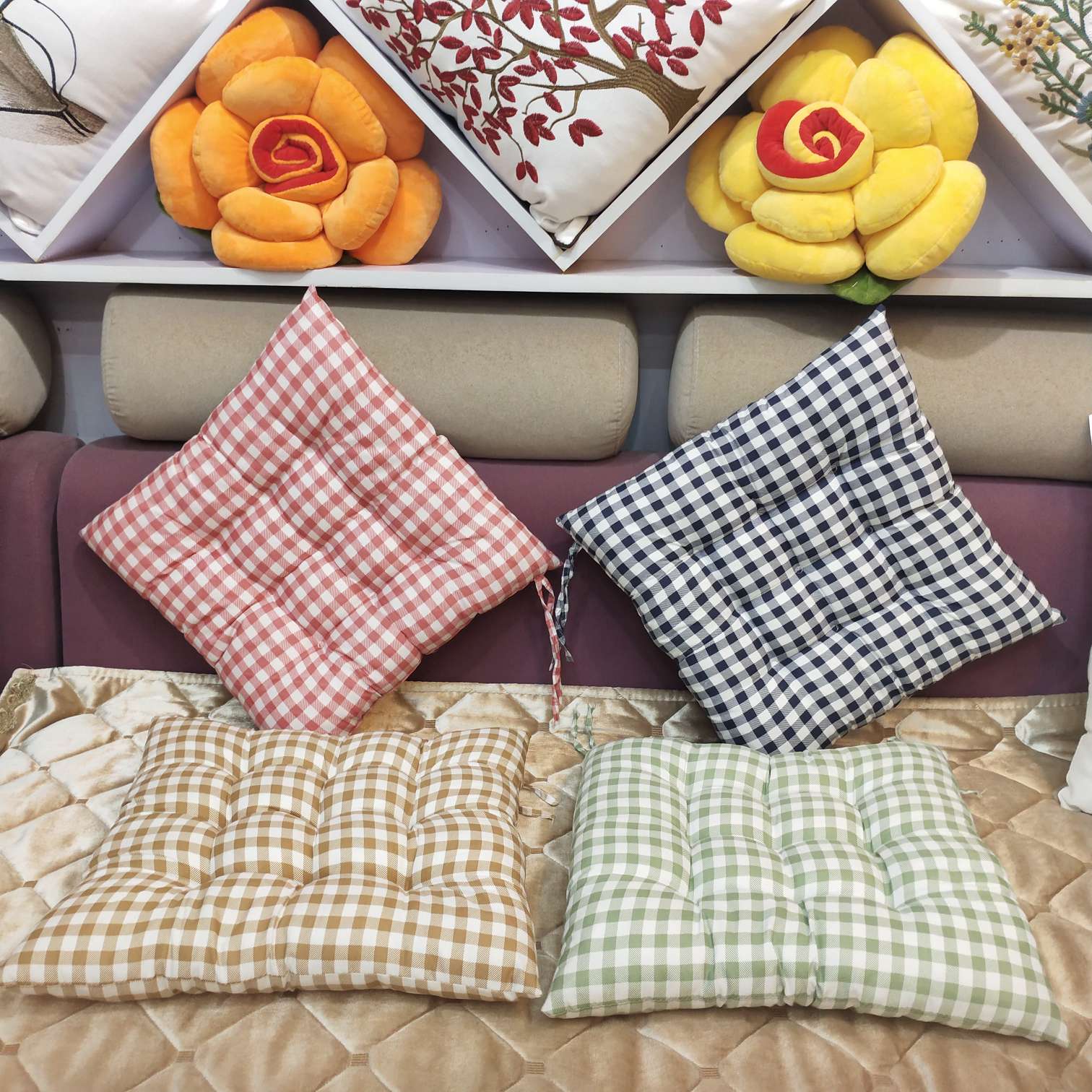 Japanese-style cute girl seat cushions, soft cushions for student dormitories and office chairs