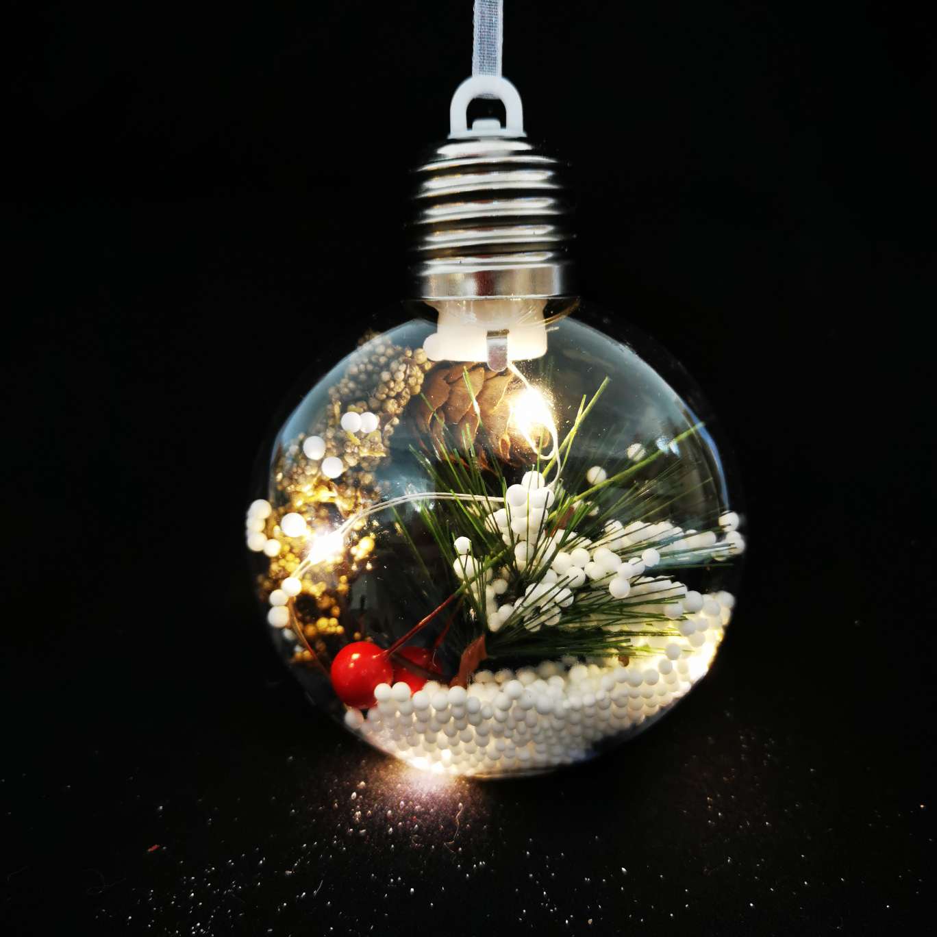 كرات عيد الميلاد مع أضواء وأشجار عيد الميلاد هدية عيد الميلاد Item Picture