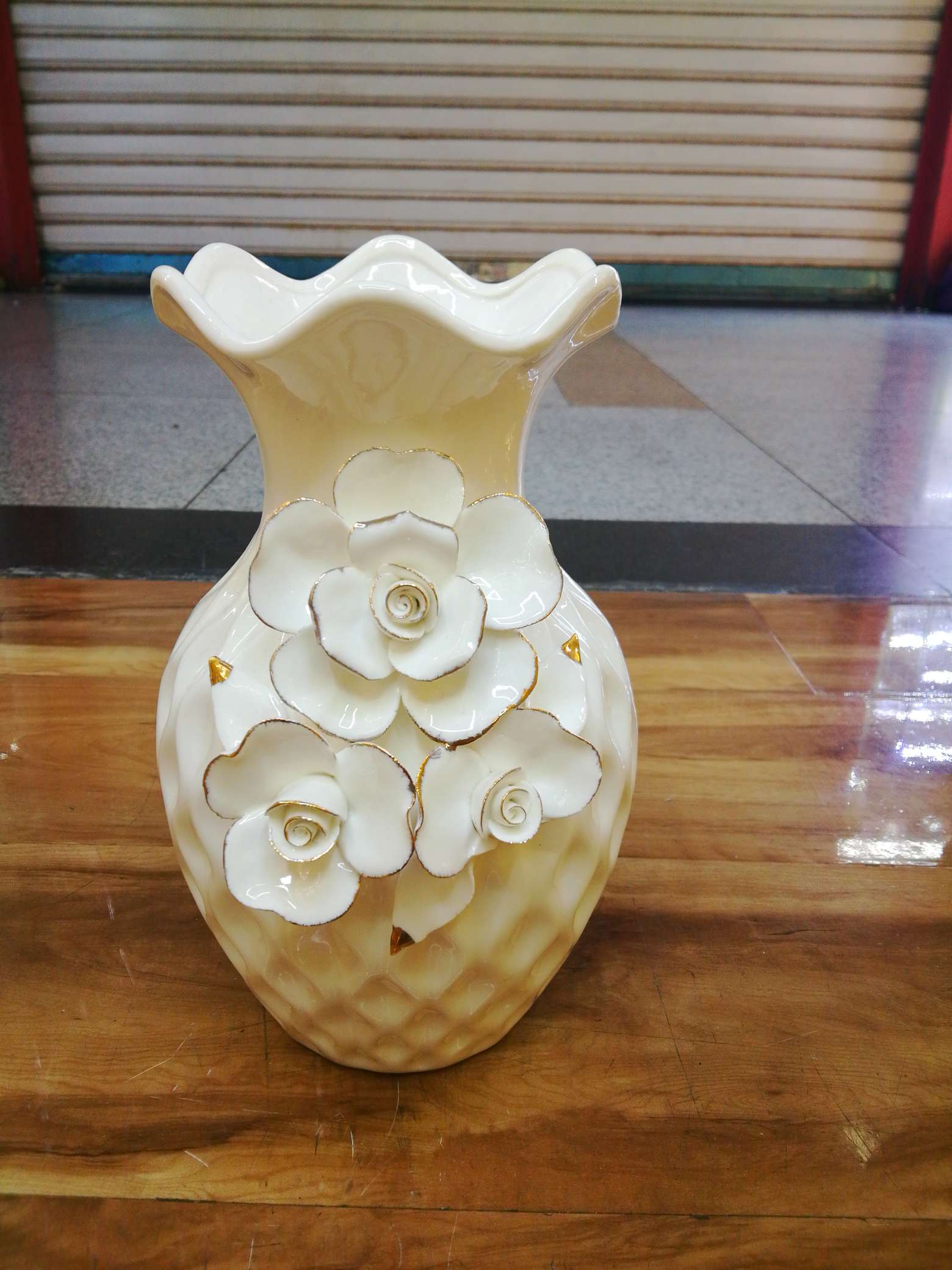 宝仙工艺品陶瓷工艺品花瓶白瓷摆件图