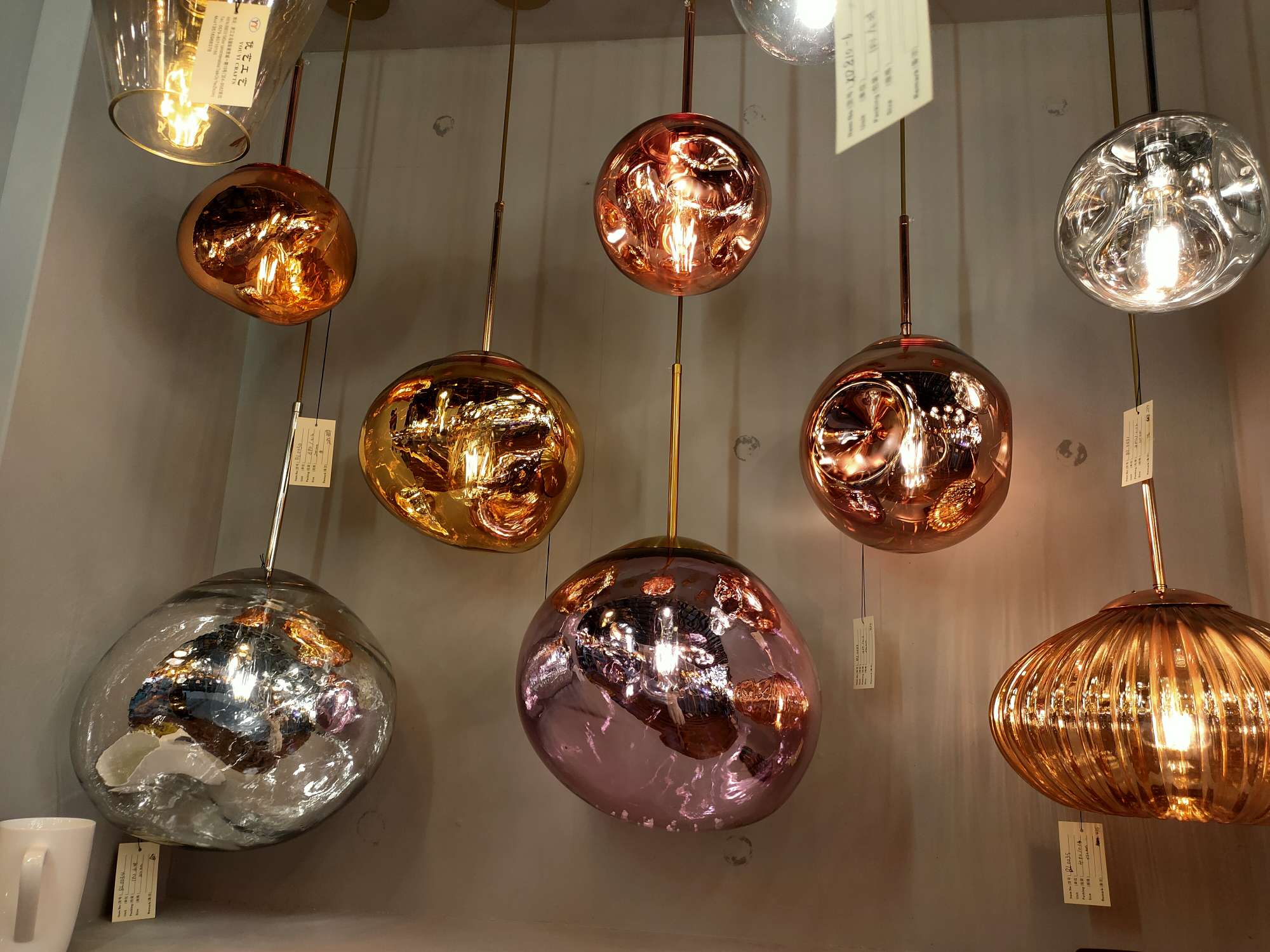 Decorative lighting fixtures, craft lighting fixtures, dining pendants, suitable for decorating stores, restaurants, bars, clothing stores! Specification image