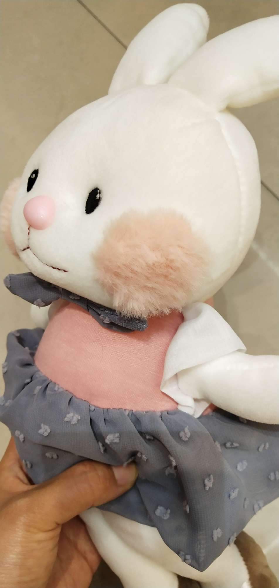Wholesale of dress rabbit plush toys and claw machine figurines Application Scenario