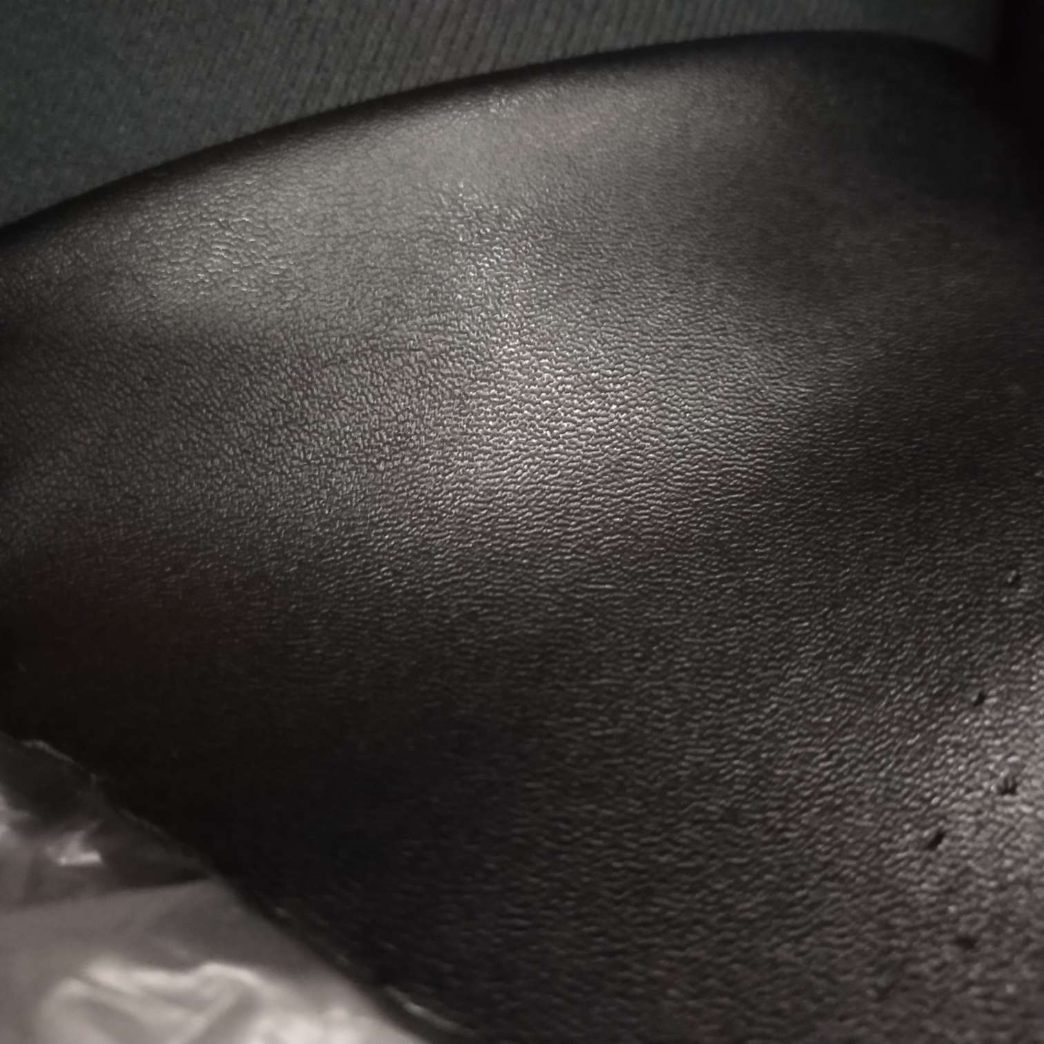 人造革pu革，库存现货950米，有需要来电咨询或寄样，不支持网上订购04