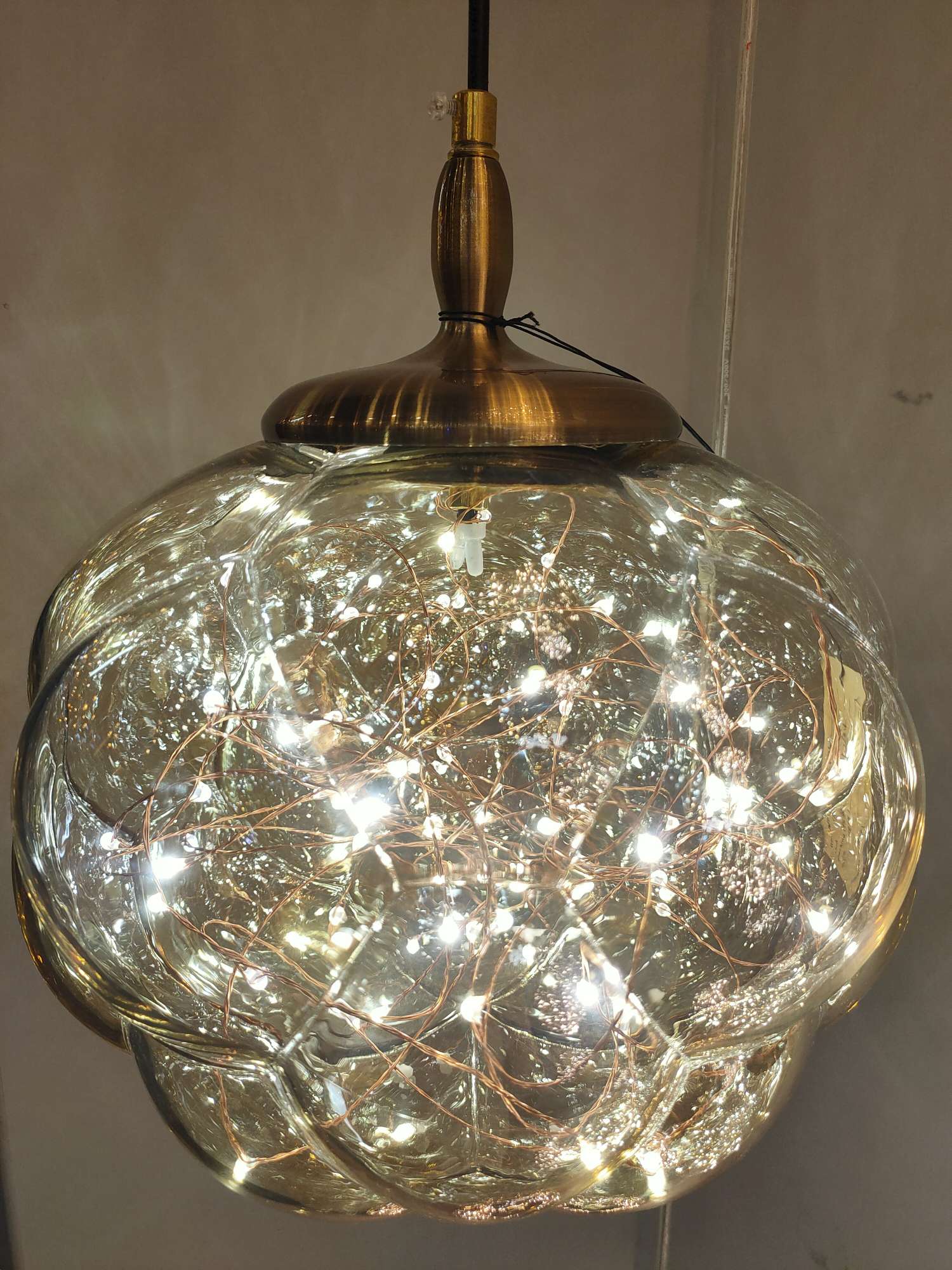 Decorative lighting fixtures, craft lighting fixtures, dining pendants, suitable for the decoration of stores, restaurants, bars, clothing stores, and various store decoration combinations! details Picture