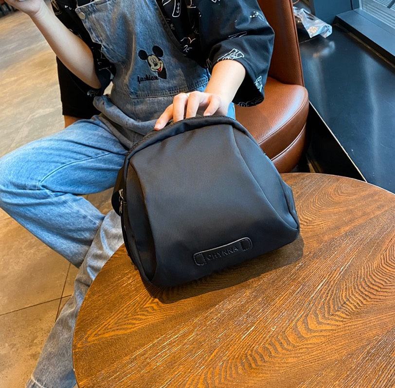 Imported waterproof Oxford douyin web celebrity shell bag thumbnail
