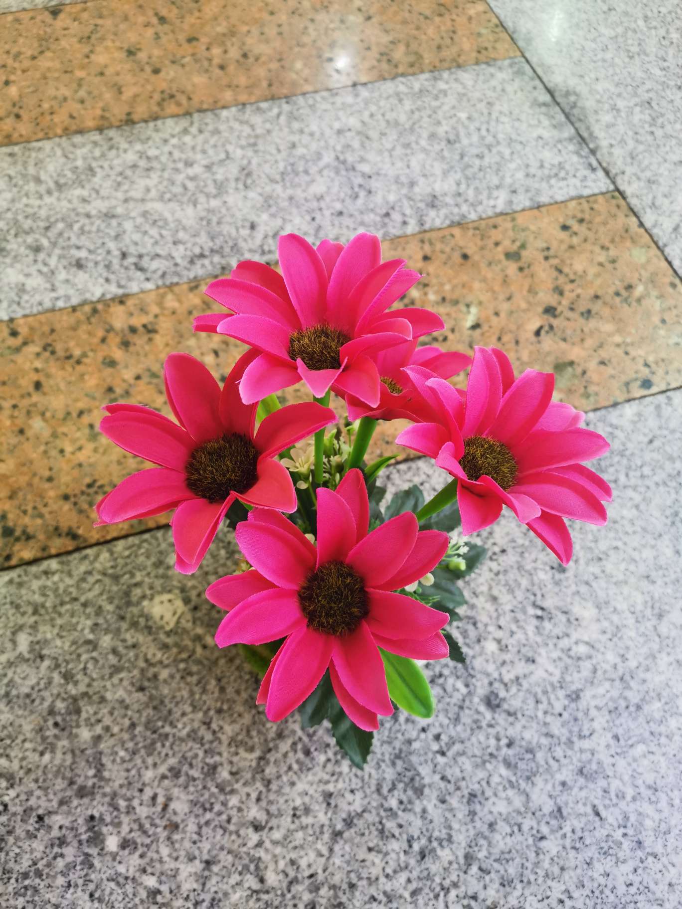 Imitation flower decorations