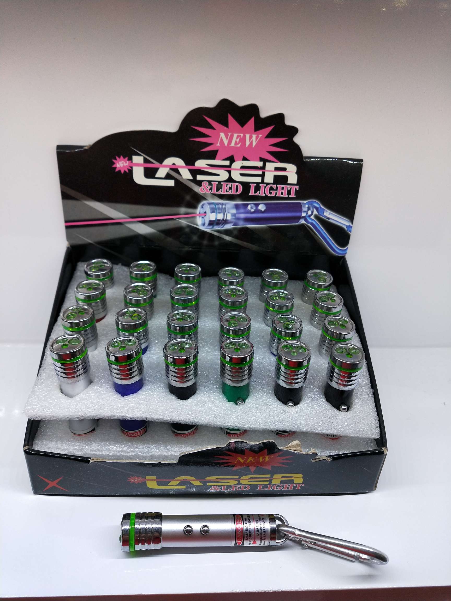 Wholesale of flash LED lights, laser Pointers, whips and laser lamps Specification image