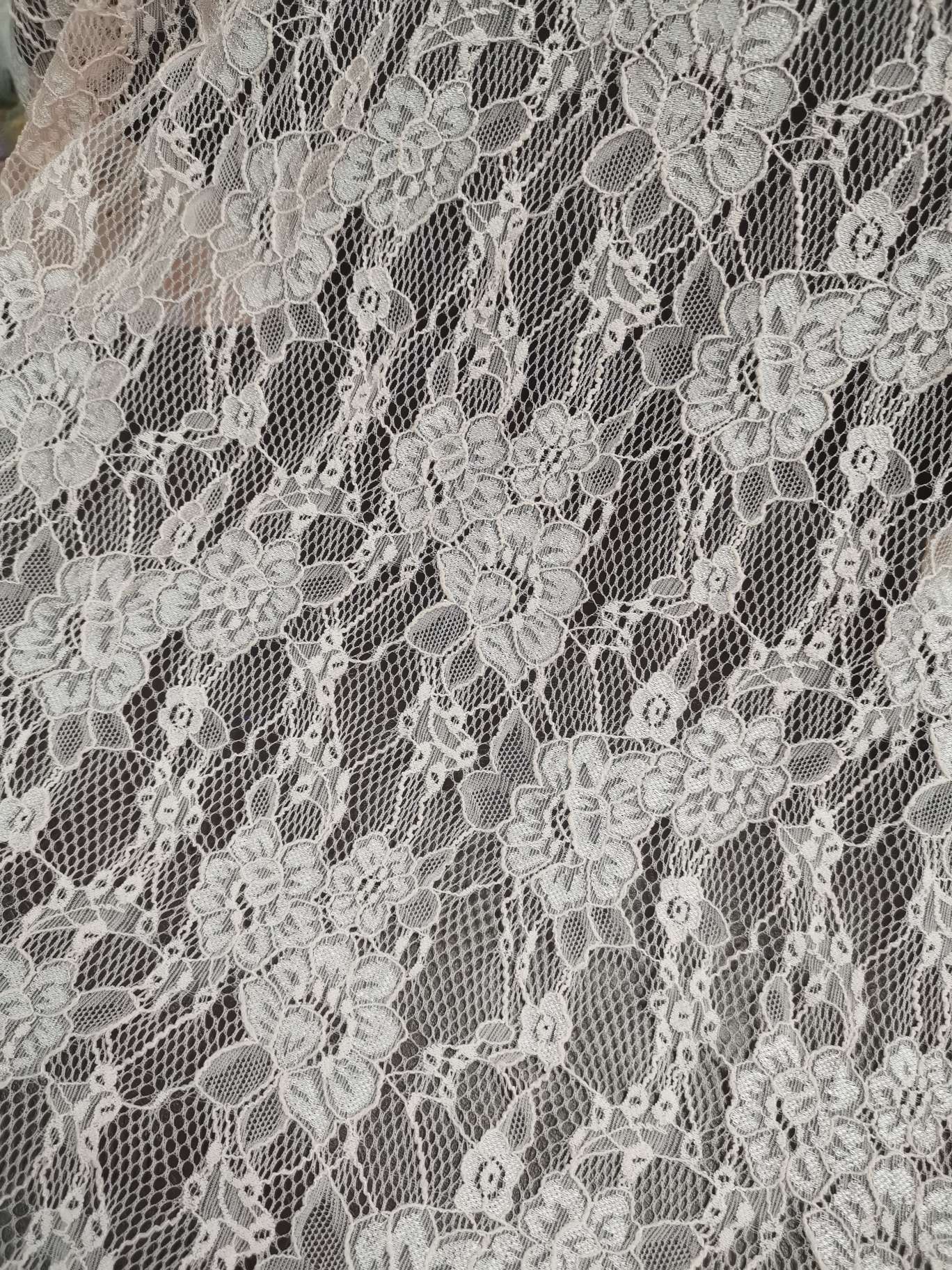 蕾丝弹力面料，服装 饰品 围巾 配料等