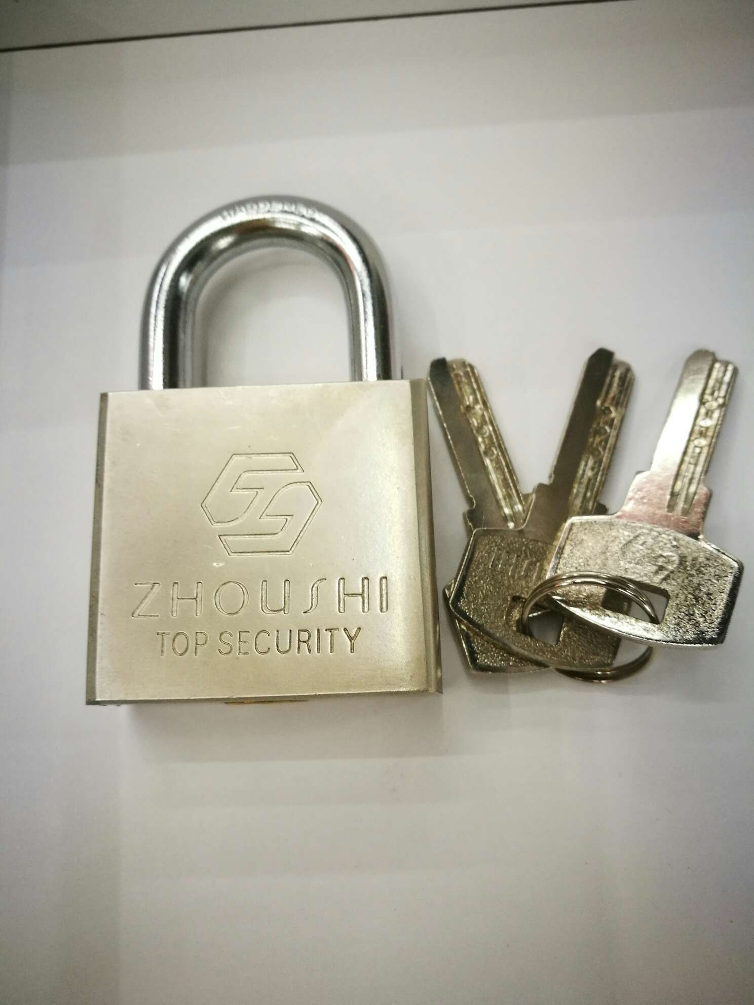 【周氏锁业】 现货加高电脑亚光四方锁产品图