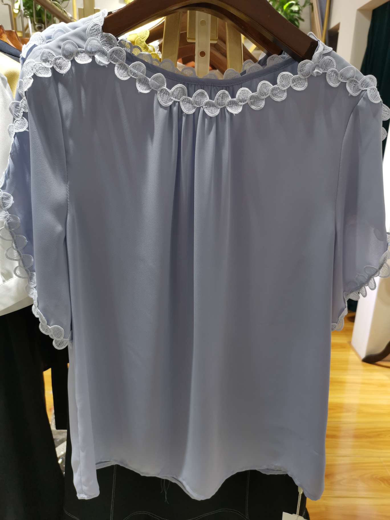 时尚休闲套装实物图