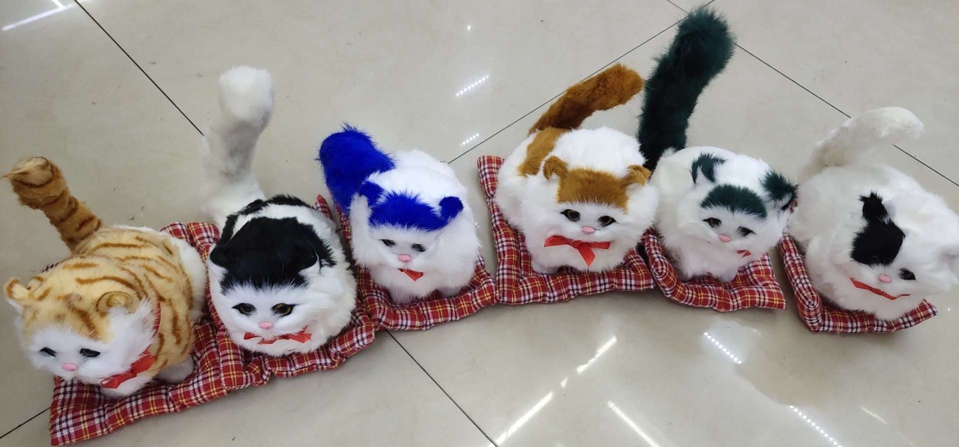 Decorative cat