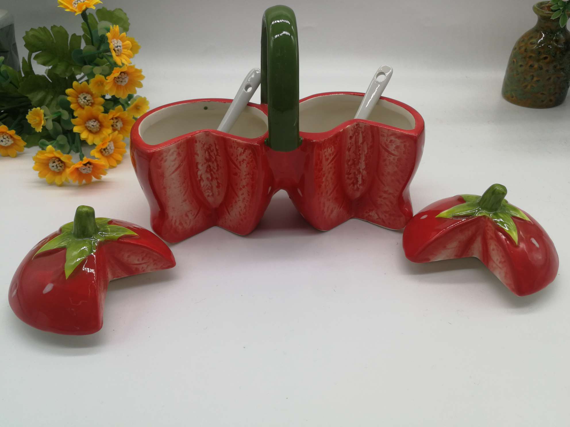 义乌好货 草莓调味罐白底实物图