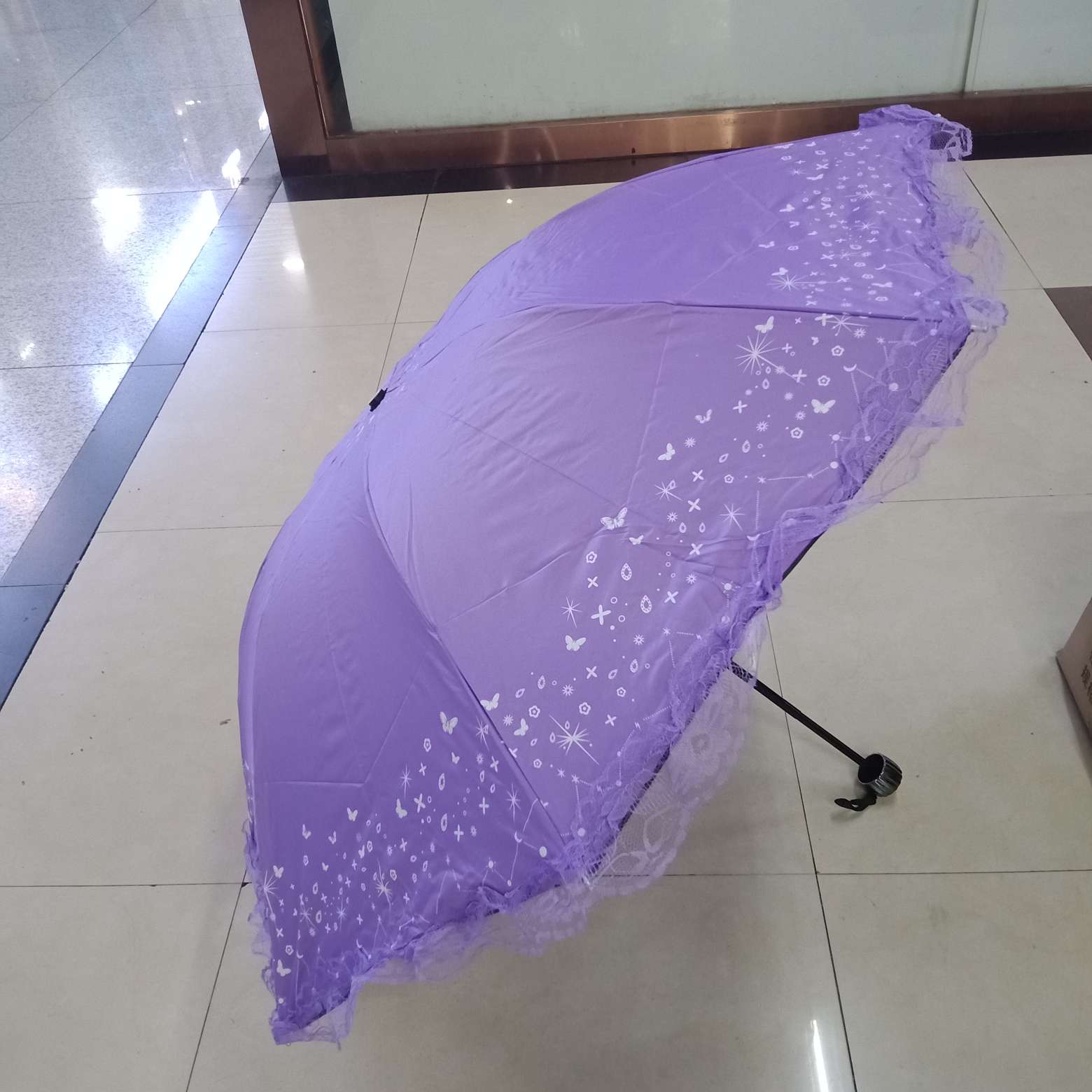 3915黑胶花边伞350详情图6